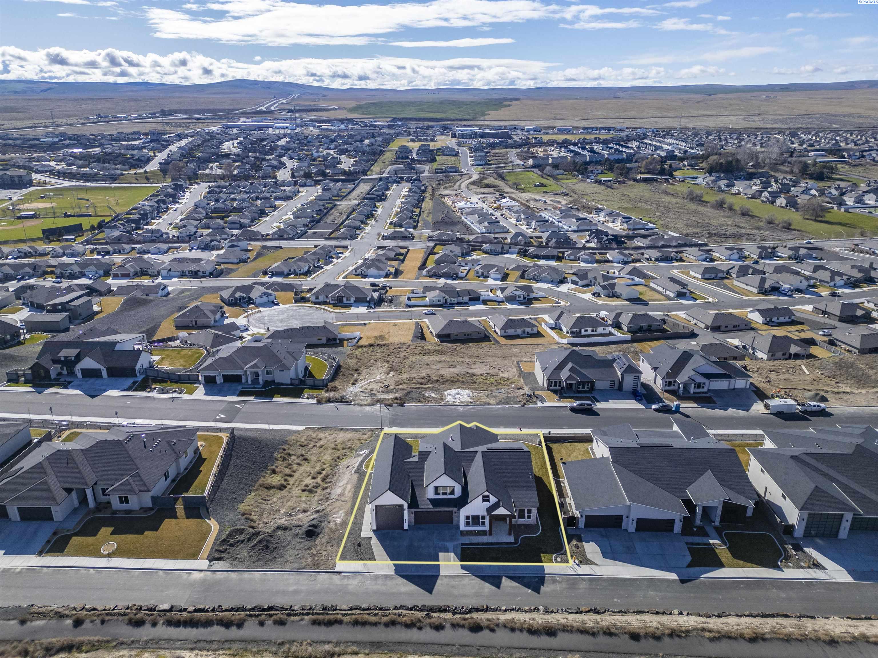 6027 28th Pl, Kennewick, WA 99338