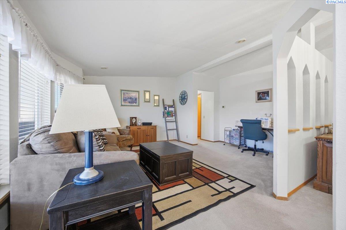 Homes for sale in Kennewick, WA | 312 S Columbia Center Blvd, Kennewick, WA 99336 | MLS# 290956