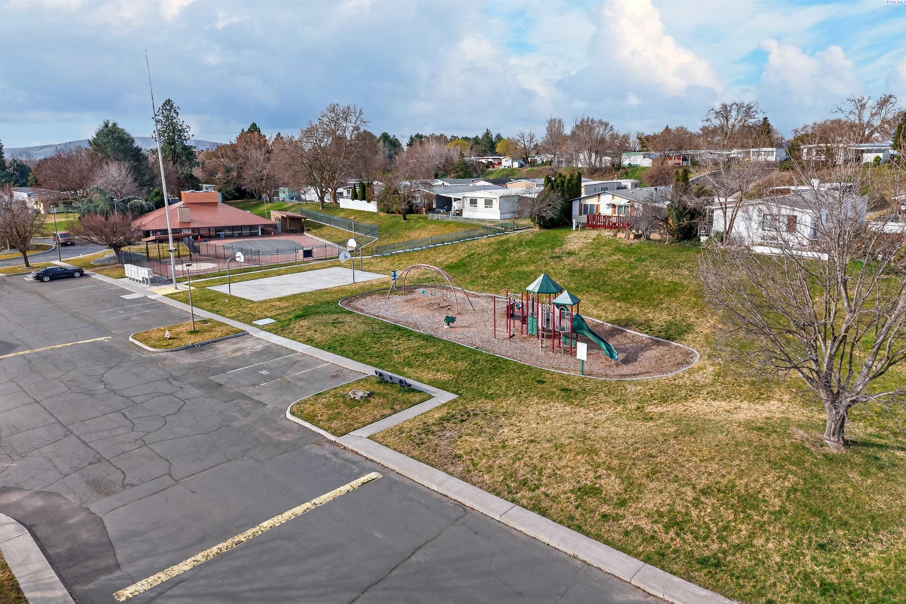 Homes for sale in Richland, WA | 31 Mercury Dr, Richland, WA 99352 | MLS# 290962