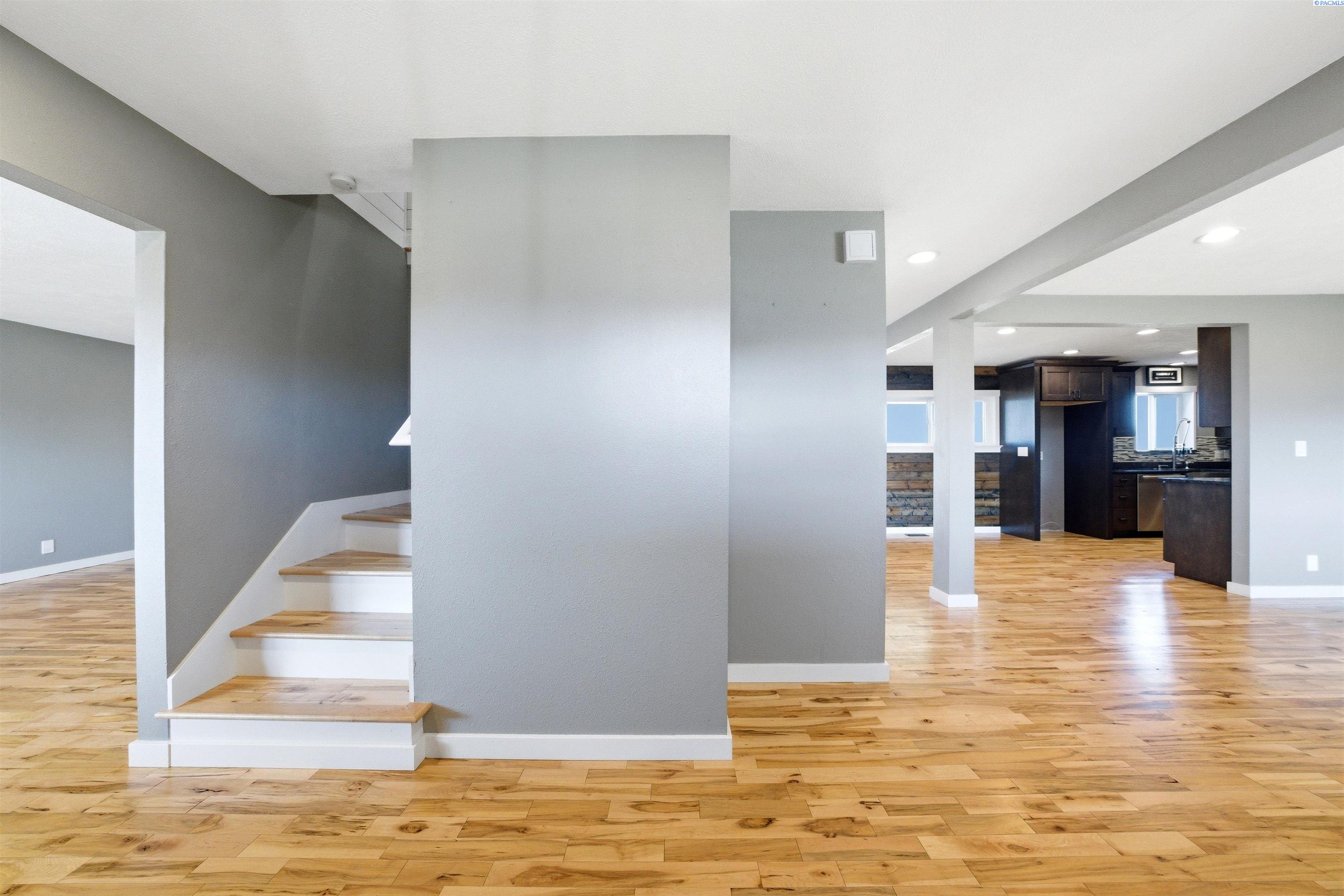 Homes for sale in Benton City, WA | 42212 E Ridgecrest Loop Ne, Benton City, WA 99320 | MLS# 290968