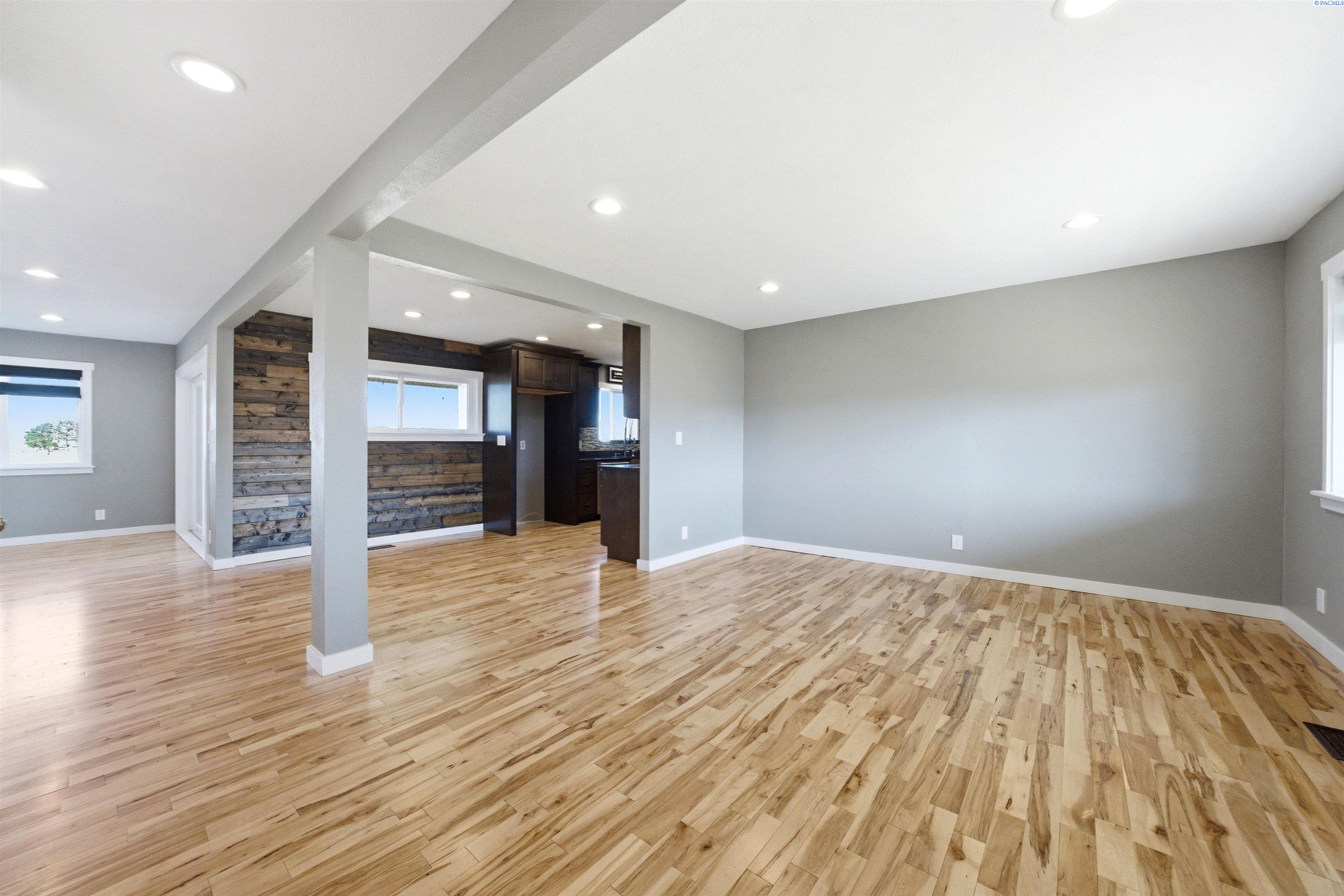 Homes for sale in Benton City, WA | 42212 E Ridgecrest Loop Ne, Benton City, WA 99320 | MLS# 290968