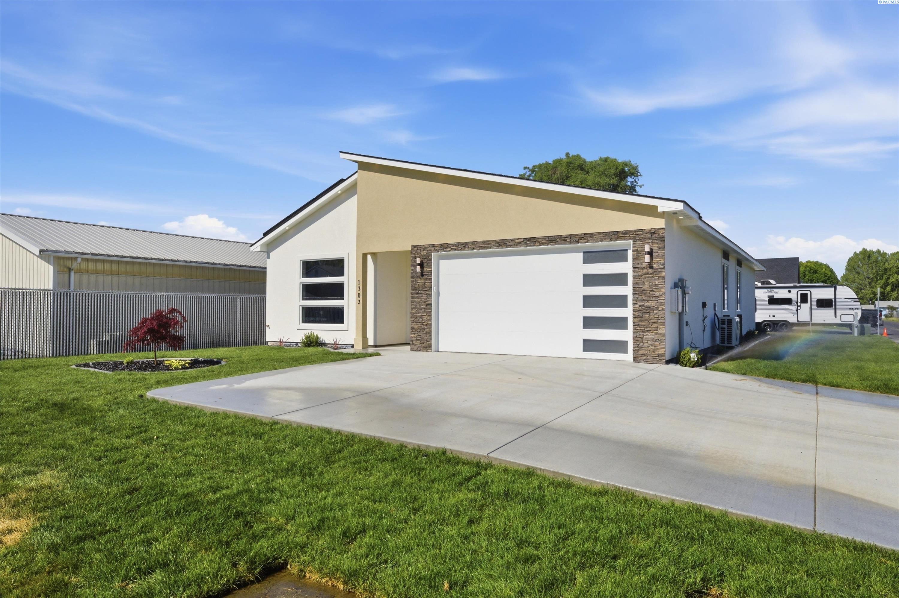 1302 Rd 42 , Pasco, WA 99301