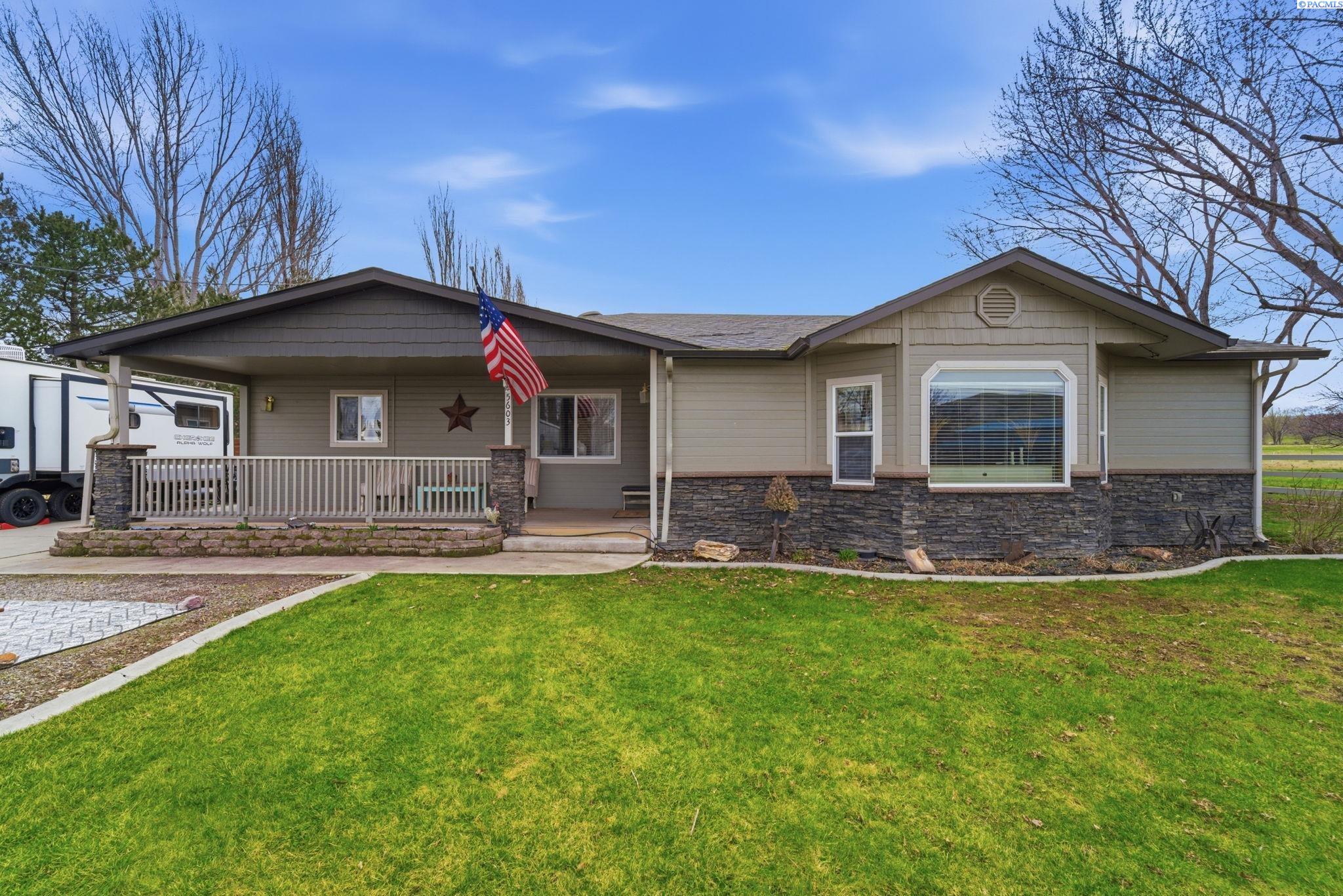 Homes for sale in Benton City, WA | 5603 E Hamilton Rd, Benton City, WA 99320 | MLS# 290980