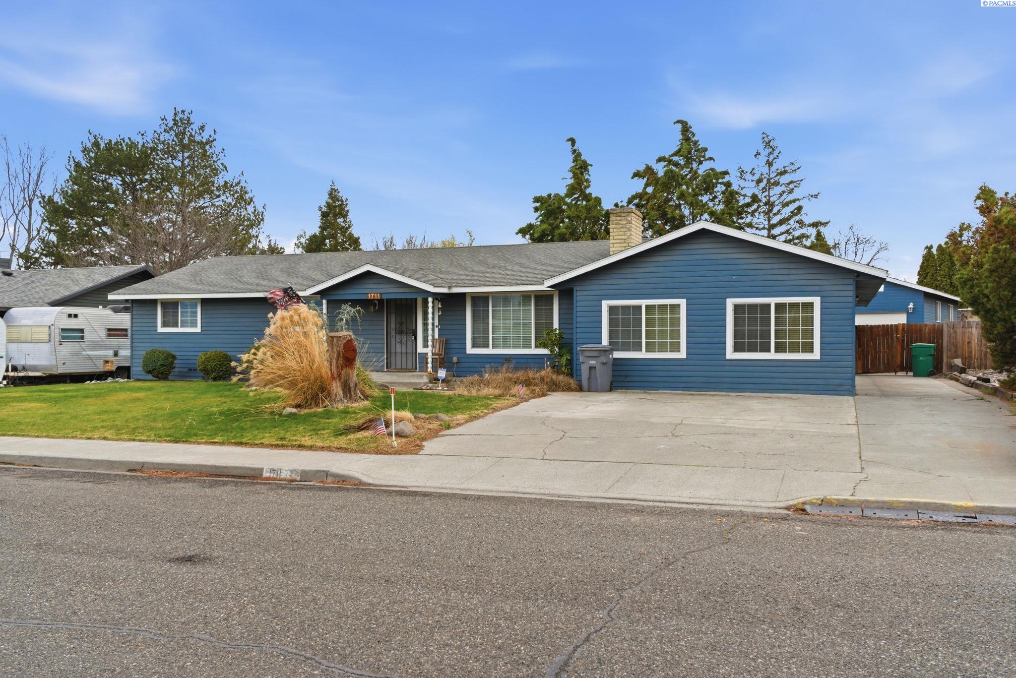 1711 15th Ave, Kennewick, WA 99337