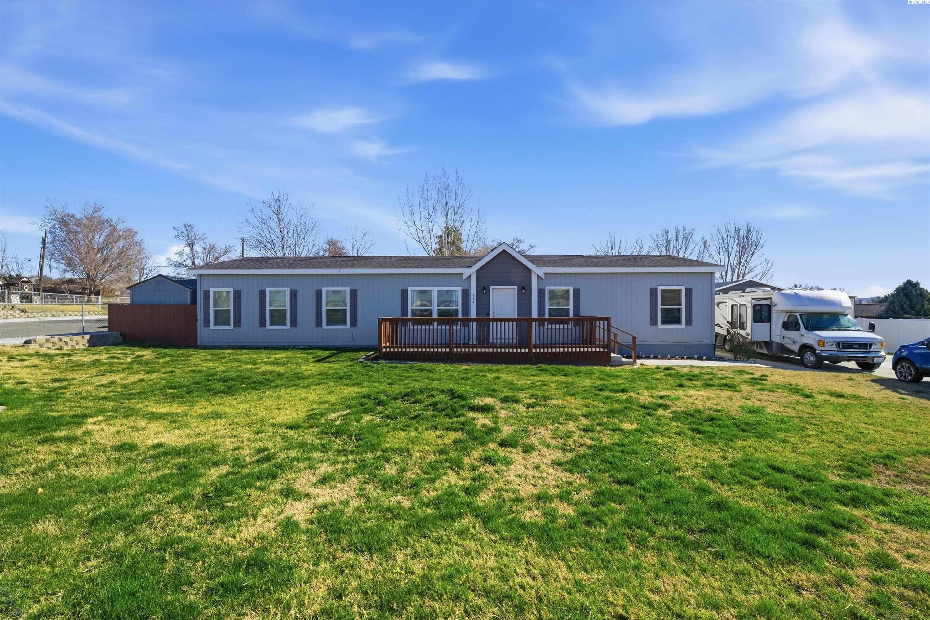 Homes for sale in Benton City, WA | 514 14th St, Benton City, WA 99320 | MLS# 290993