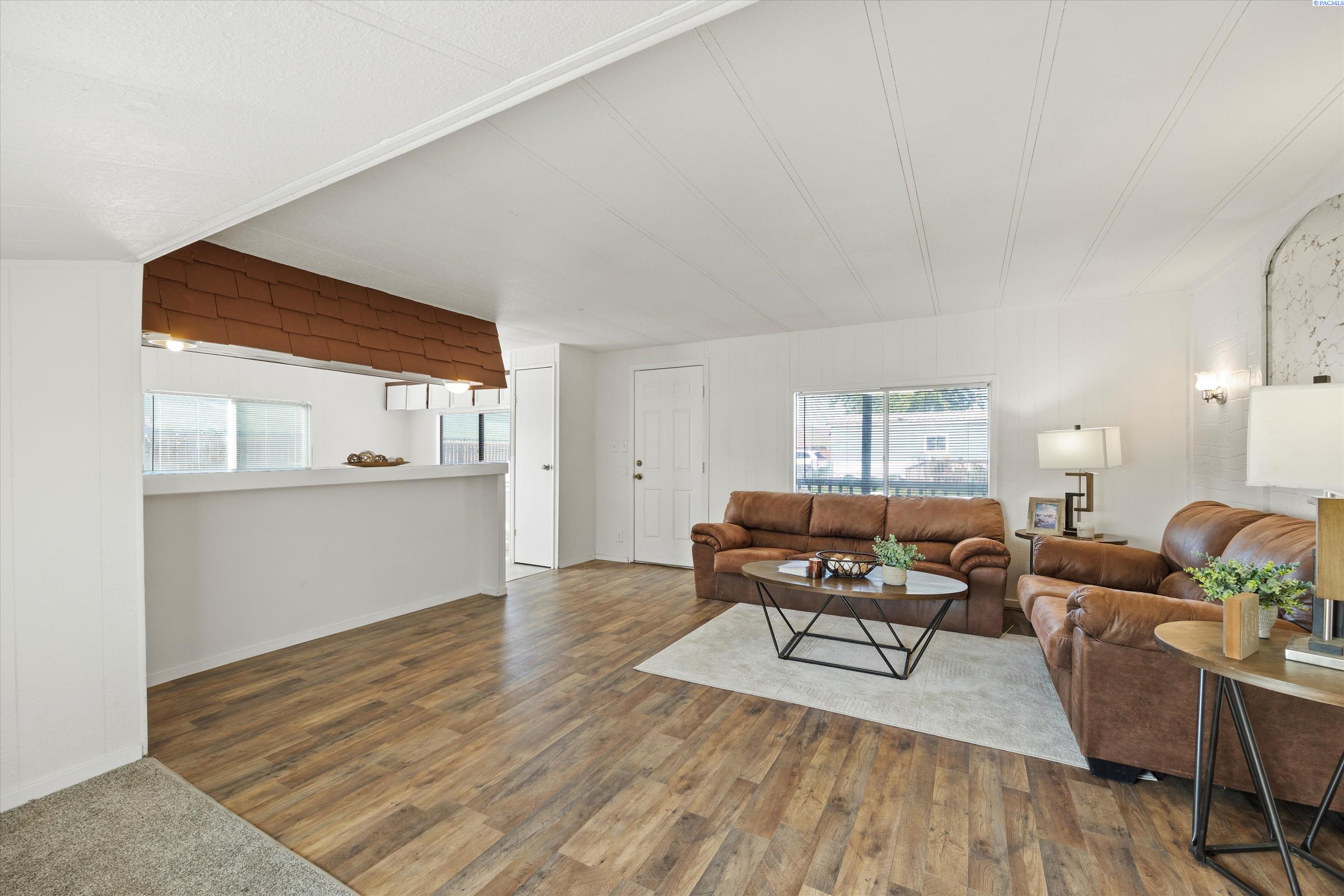 Homes for sale in Benton City, WA | 31404 E Kennedy Rd, Benton City, WA 99320 | MLS# 291001