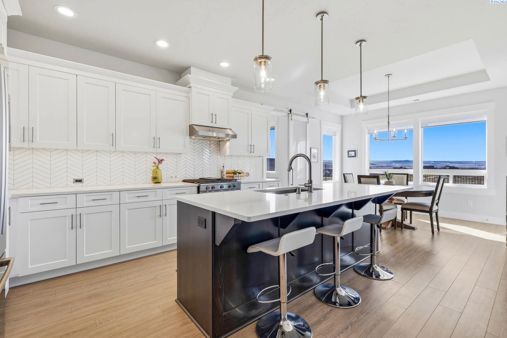 2243 Legacy Ln, Richland, WA 99352