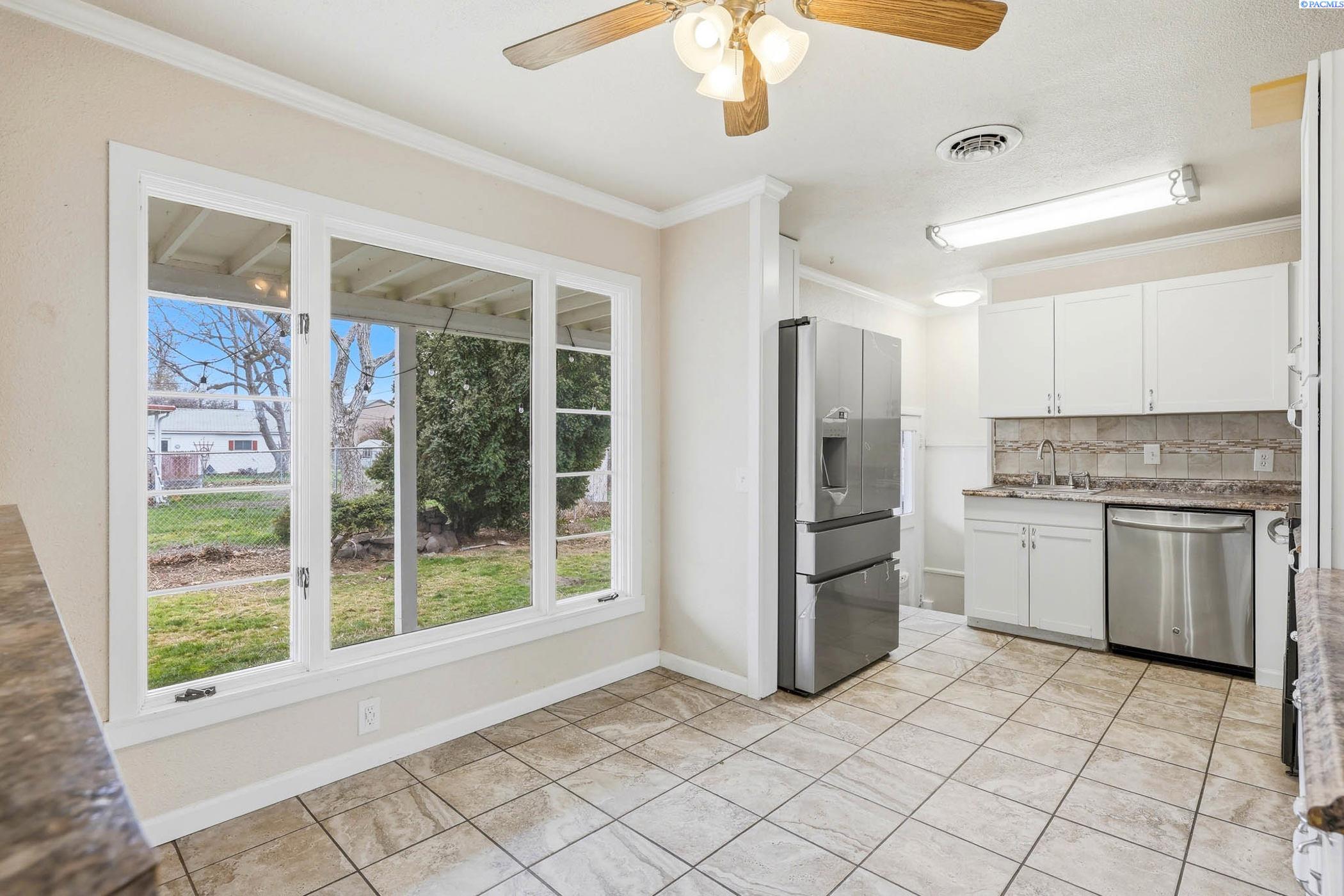 605 Comstock St, Richland, WA 99352