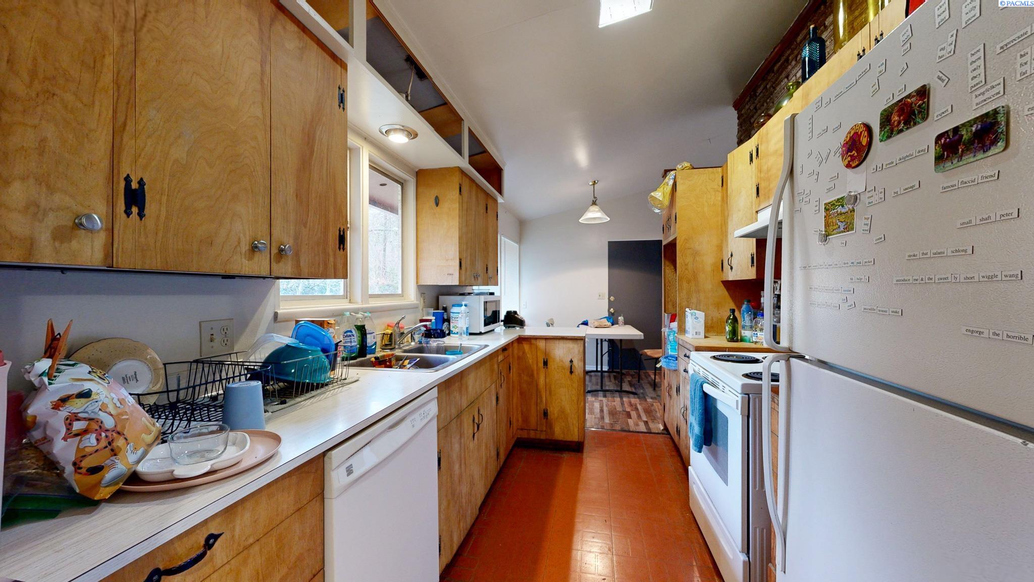 Homes for sale in Pullman, WA | 1645 Ne Lower Dr, Pullman, WA 99163 | MLS# 291008