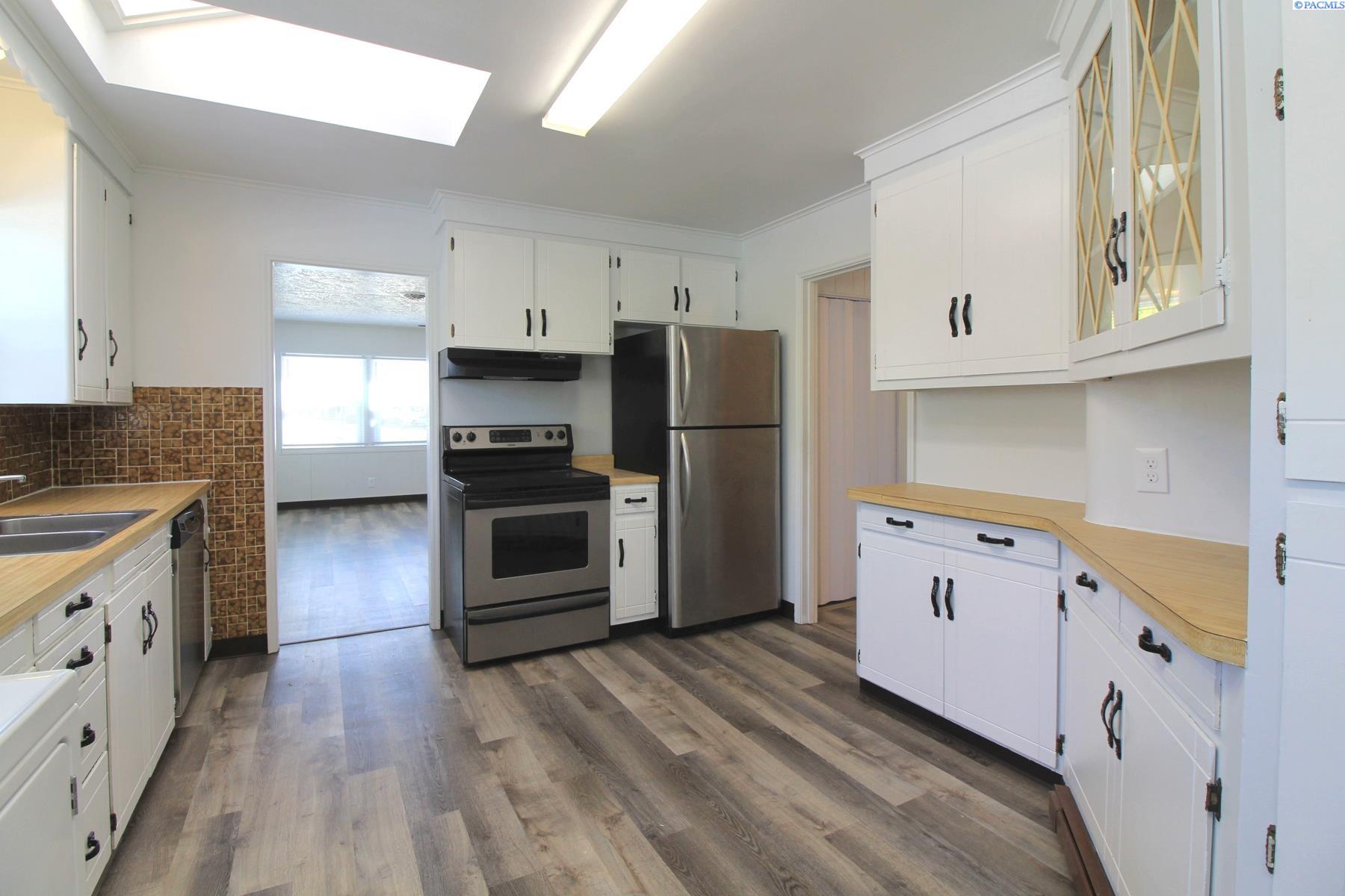 Homes for sale in Richland, WA | 700 E Adams Street, Richland, WA 99352 | MLS# 291011