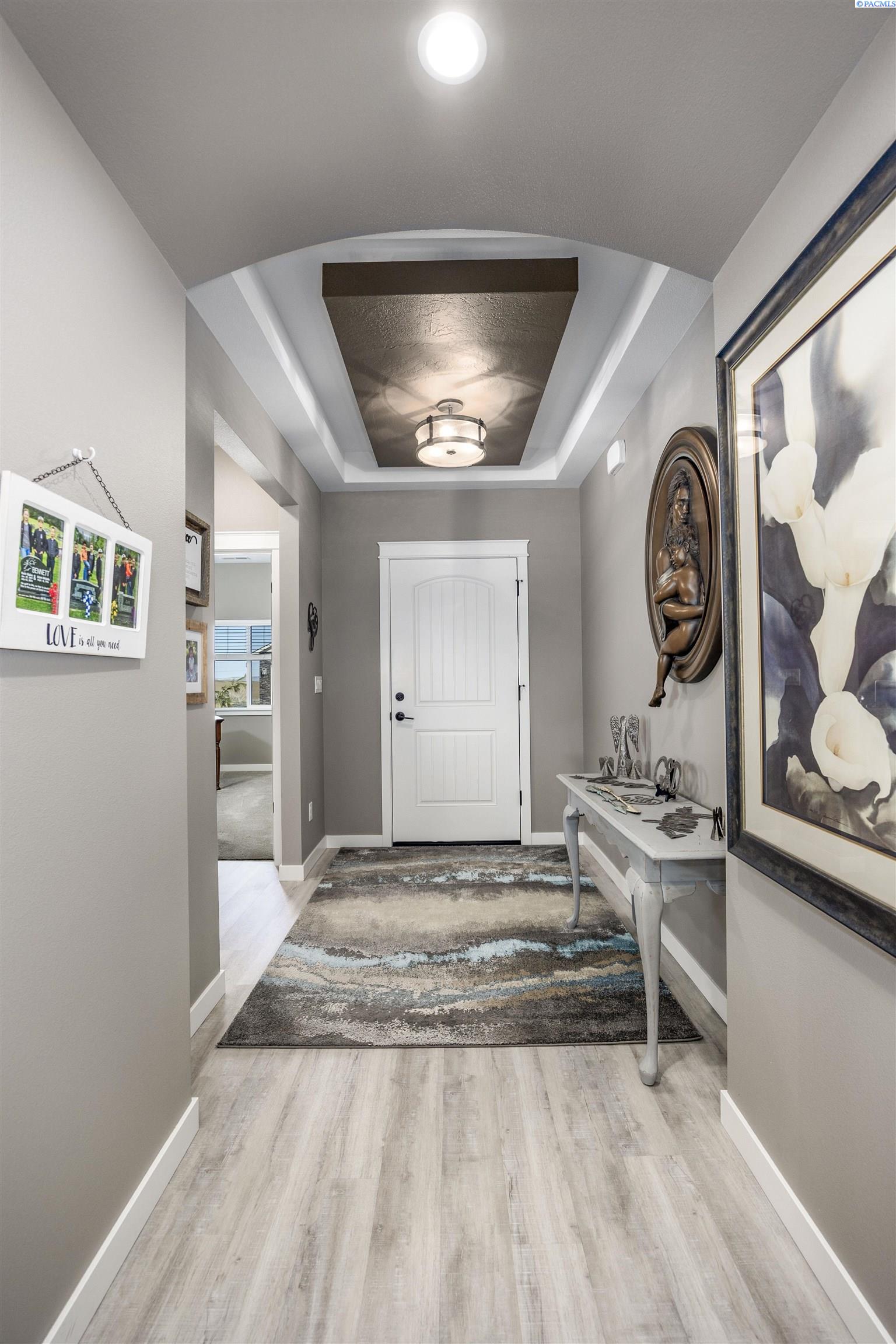 2713 Torrey Pines Way, Richland, WA 99354