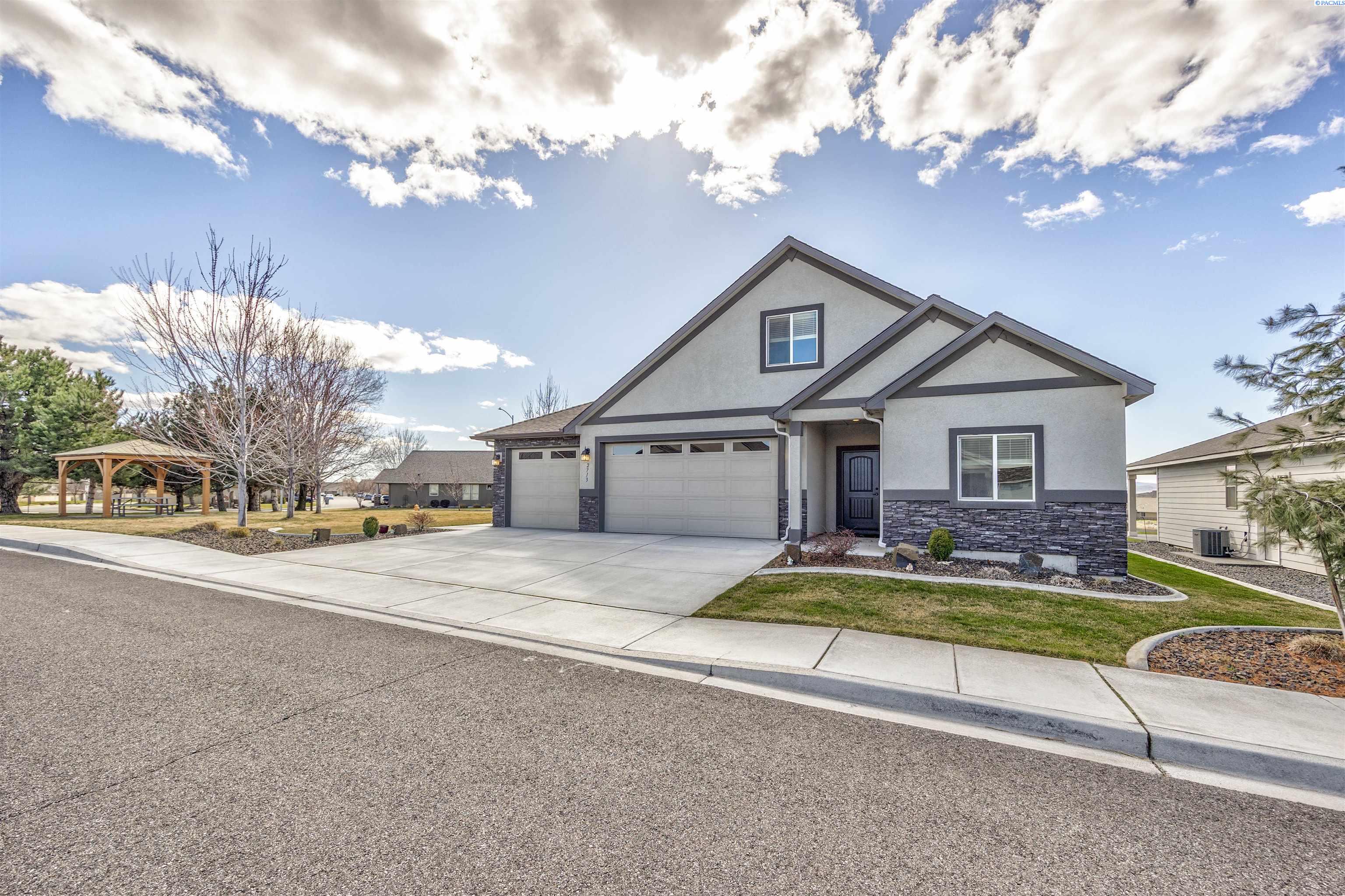 2713 Torrey Pines Way, Richland, WA 99354
