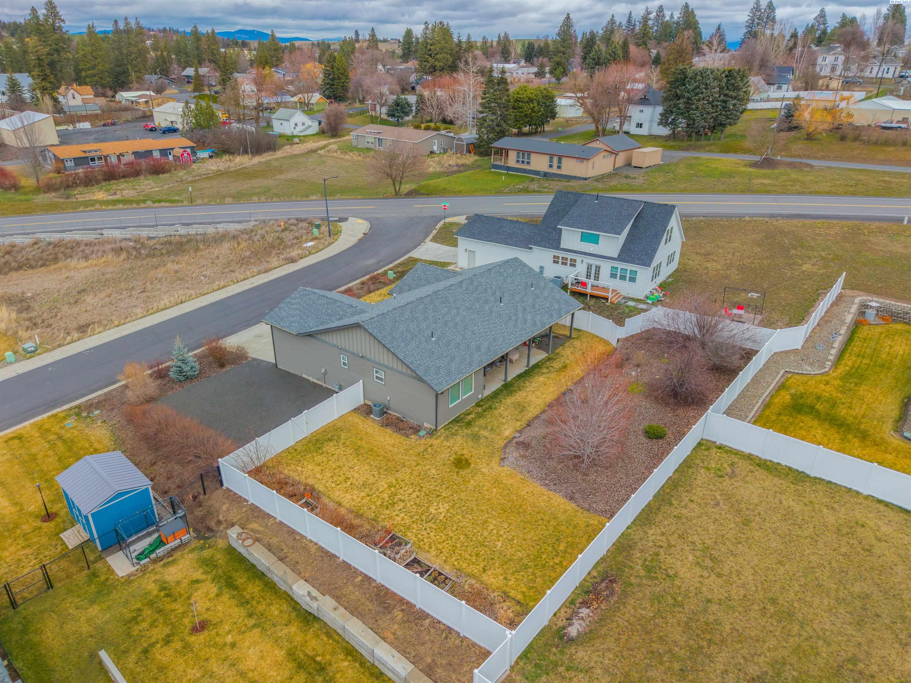 Homes for sale in Palouse, WA | 504 Harvest Loop, Palouse, WA 99161 | MLS# 291034