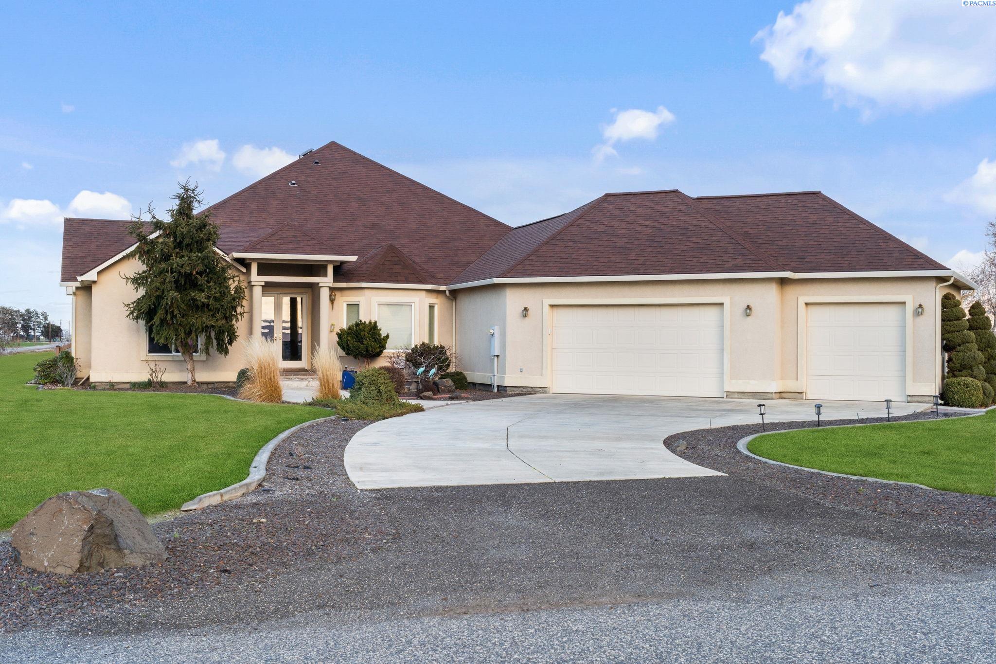 21 Alta Ln, Pasco, WA 99301