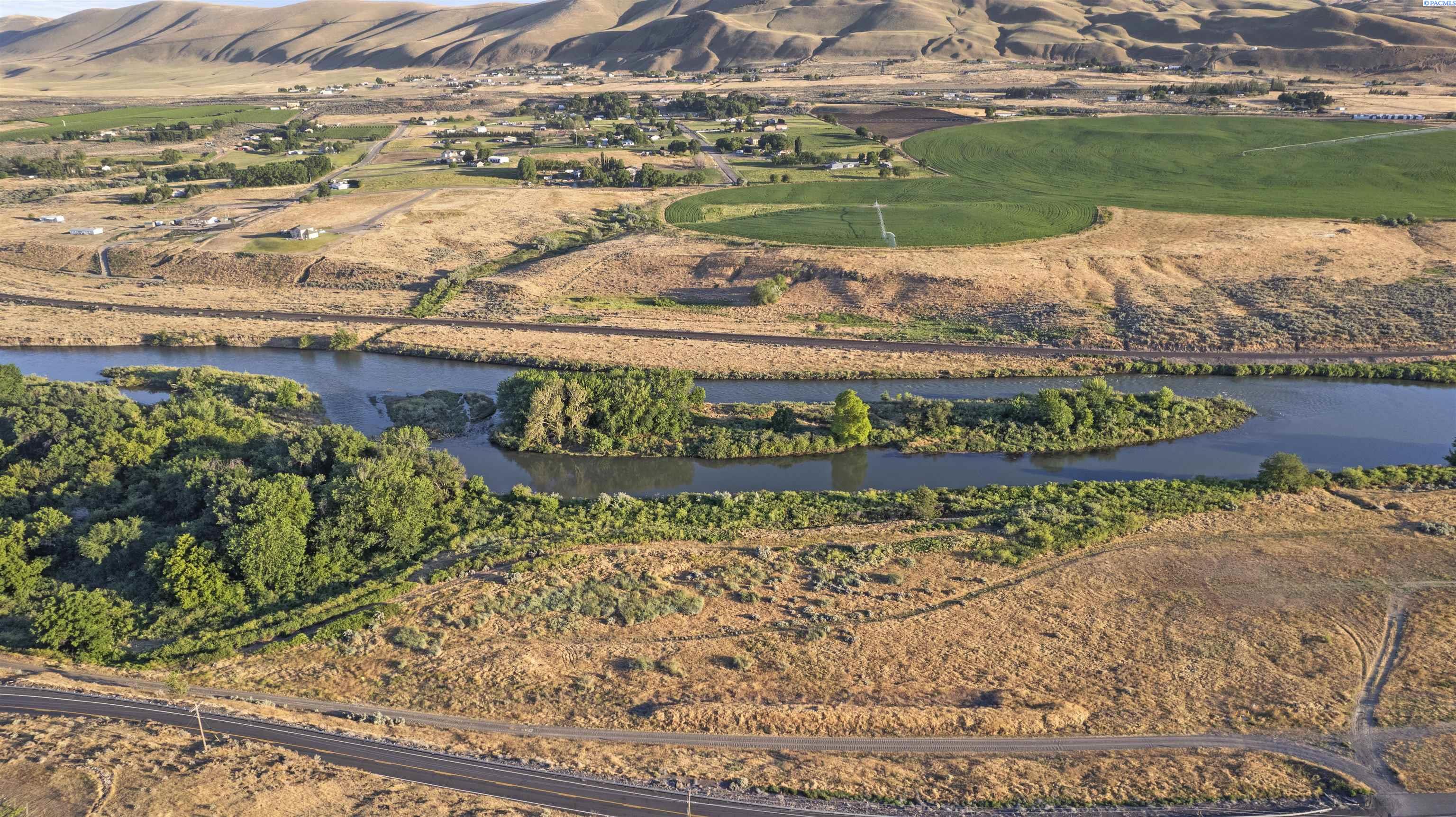 15649 Old Inland Empire Hwy, Benton City, WA 99320