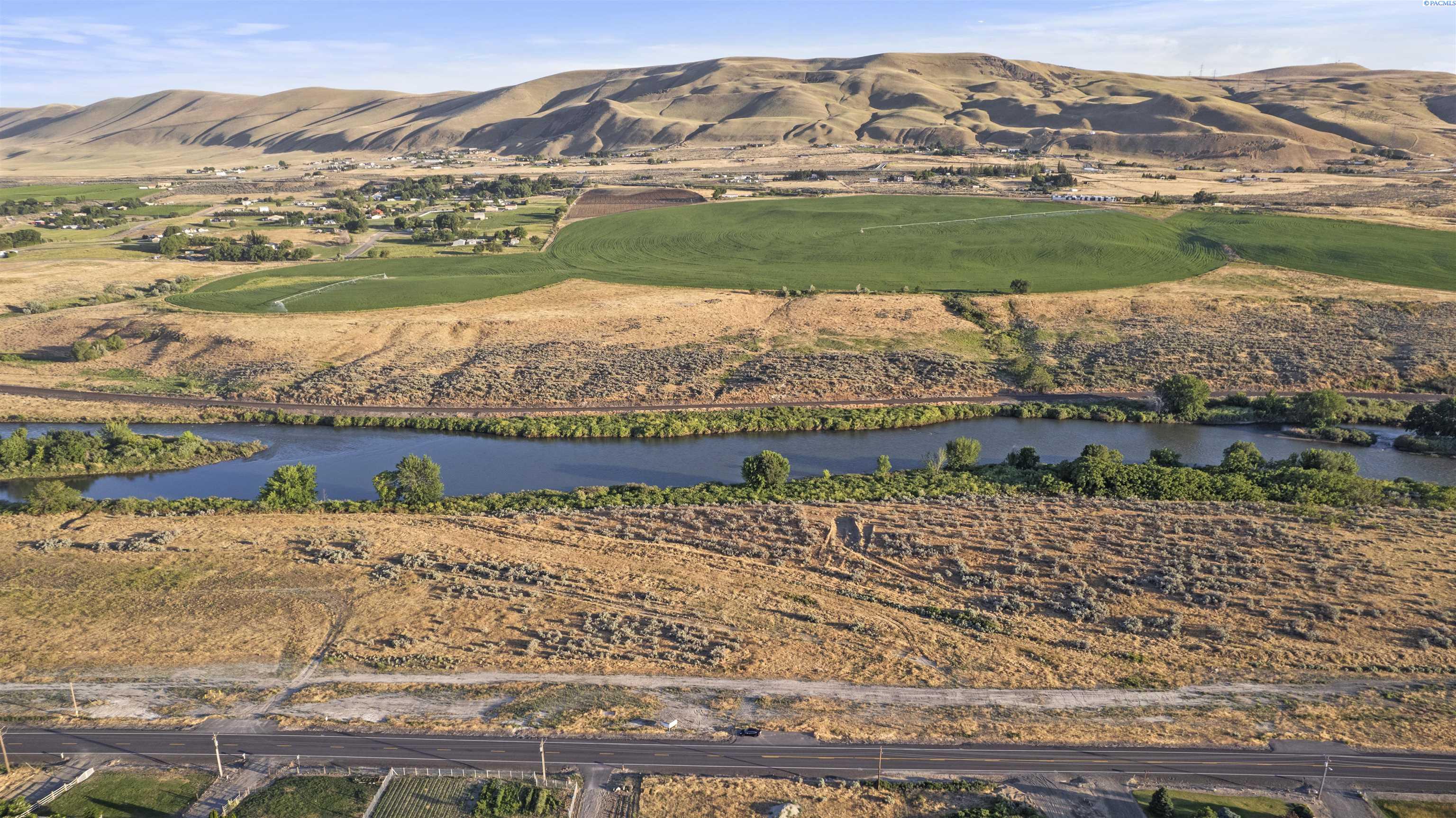 17971 Old Inland Empire Hwy, Benton City, WA 99320