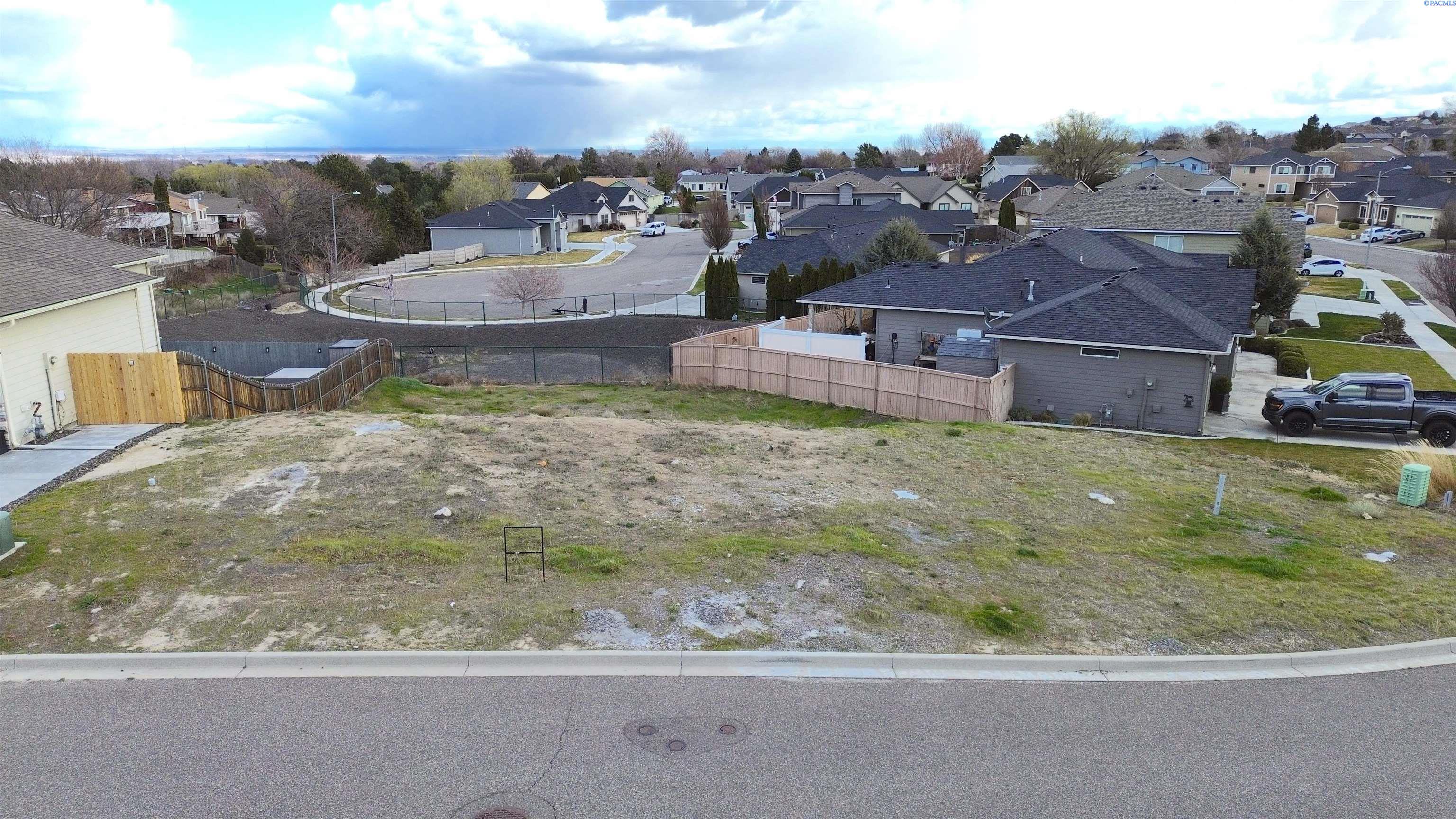 4201 Zillah St, Kennewick, WA 99337