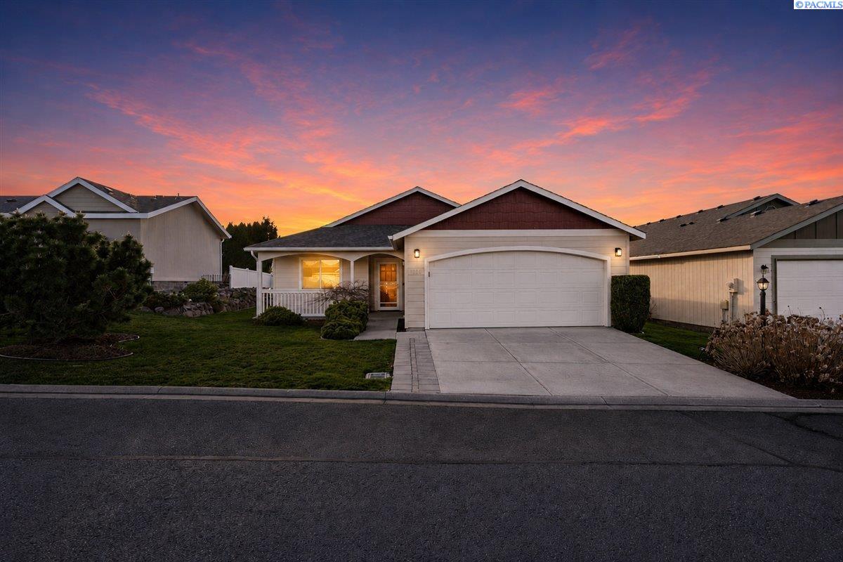 1691 Cactus Loop, Richland, WA 99352