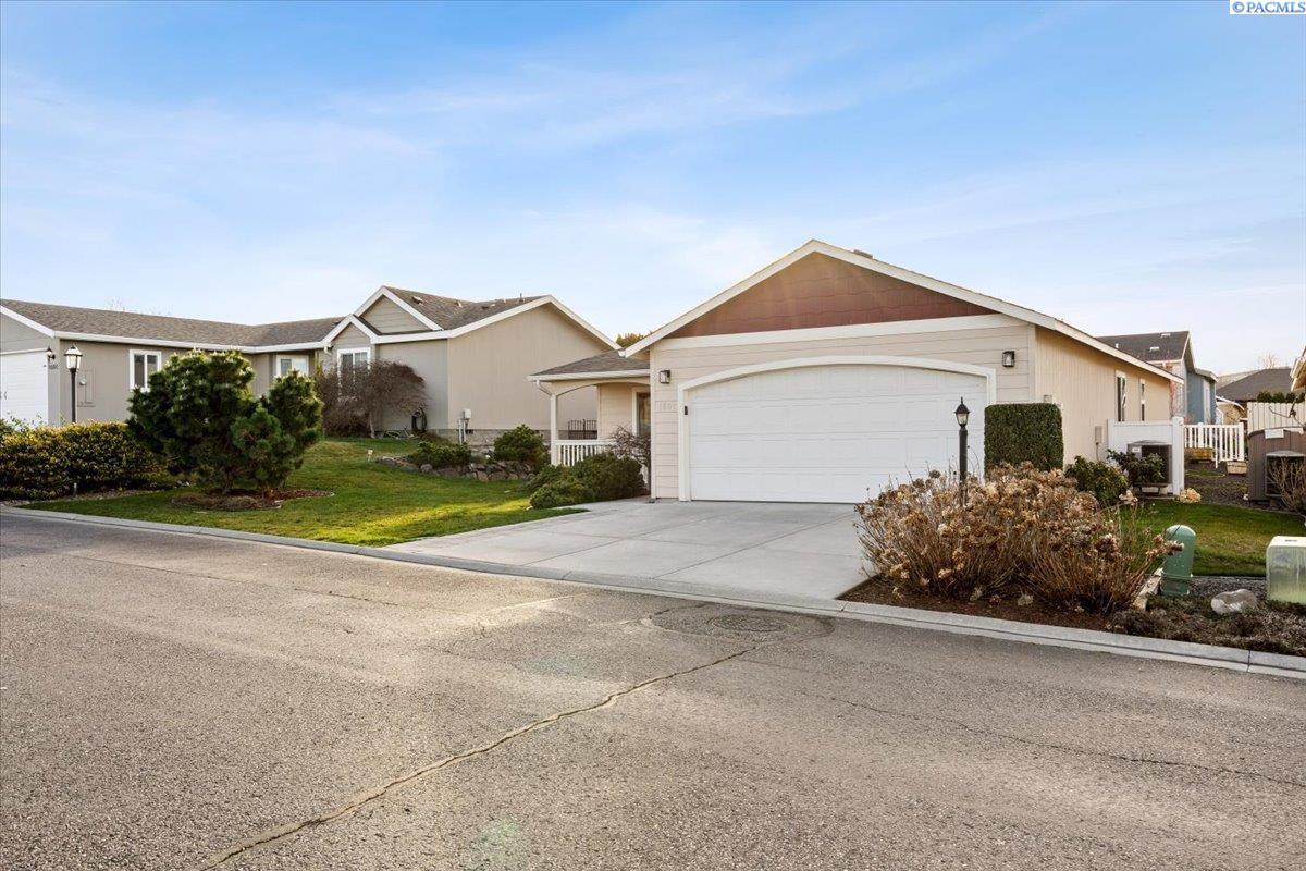 1691 Cactus Loop, Richland, WA 99352