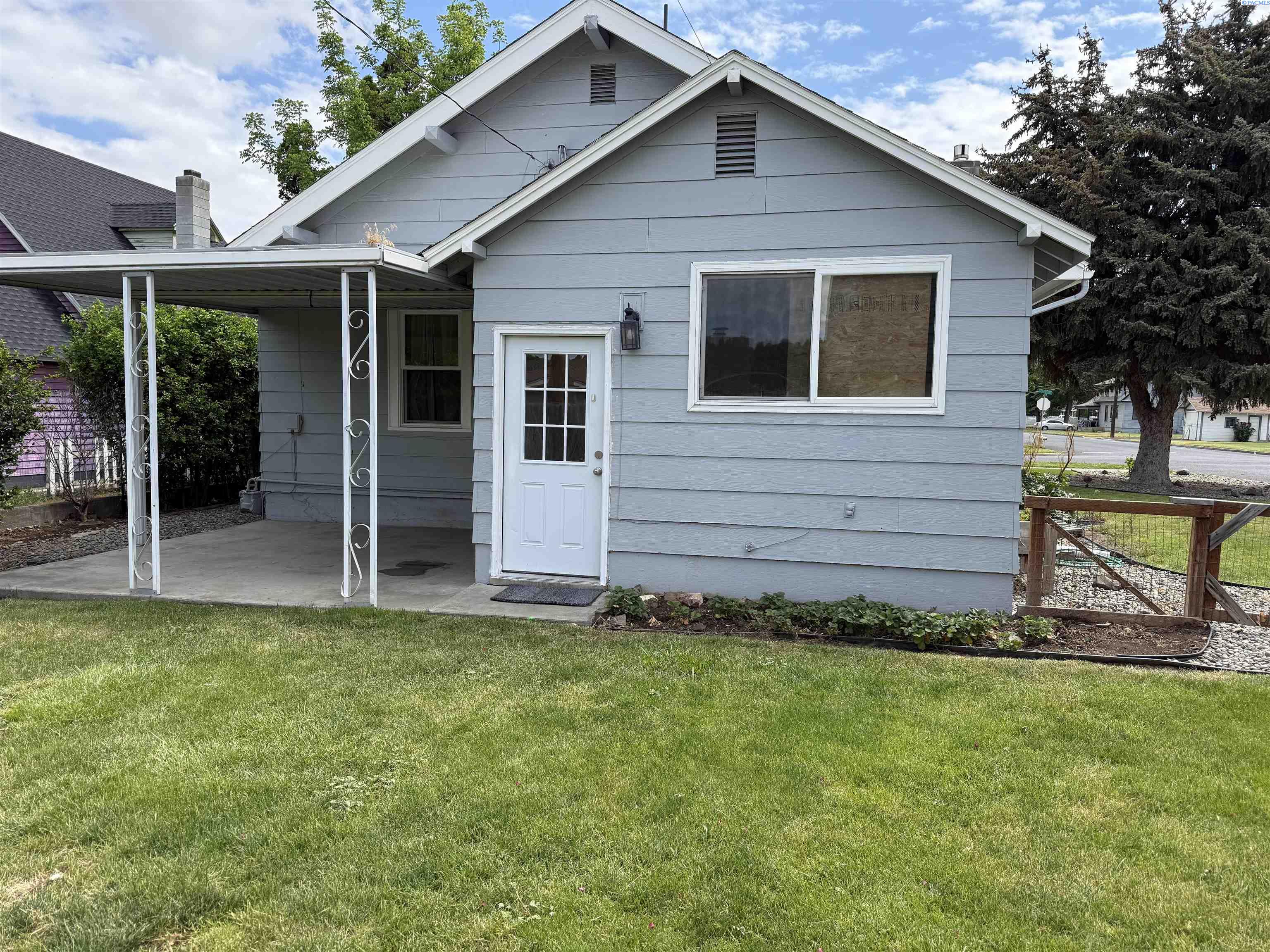 619 Court St, Prosser, WA 99350