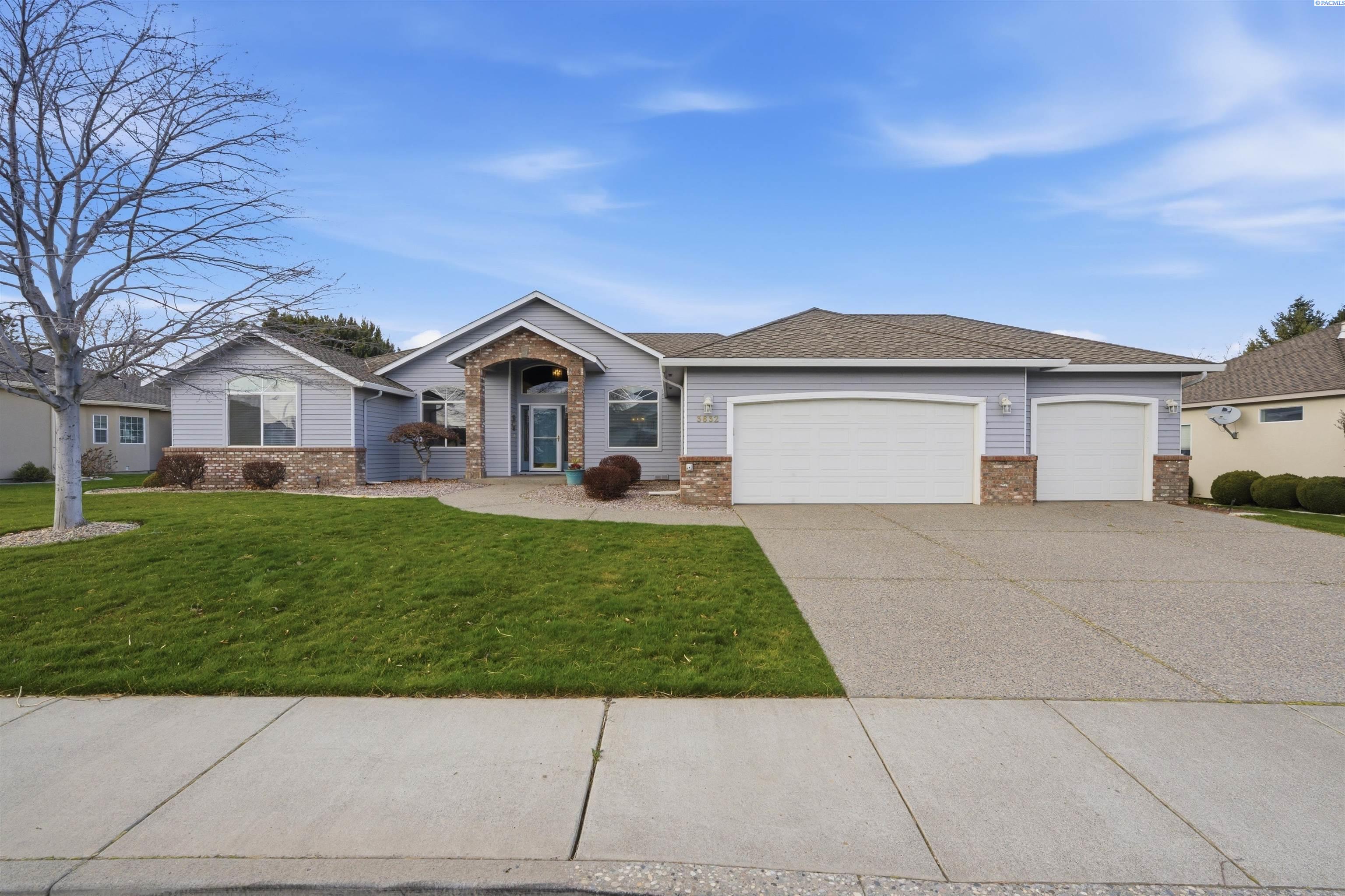 3632 Green St, Kennewick, WA 99337