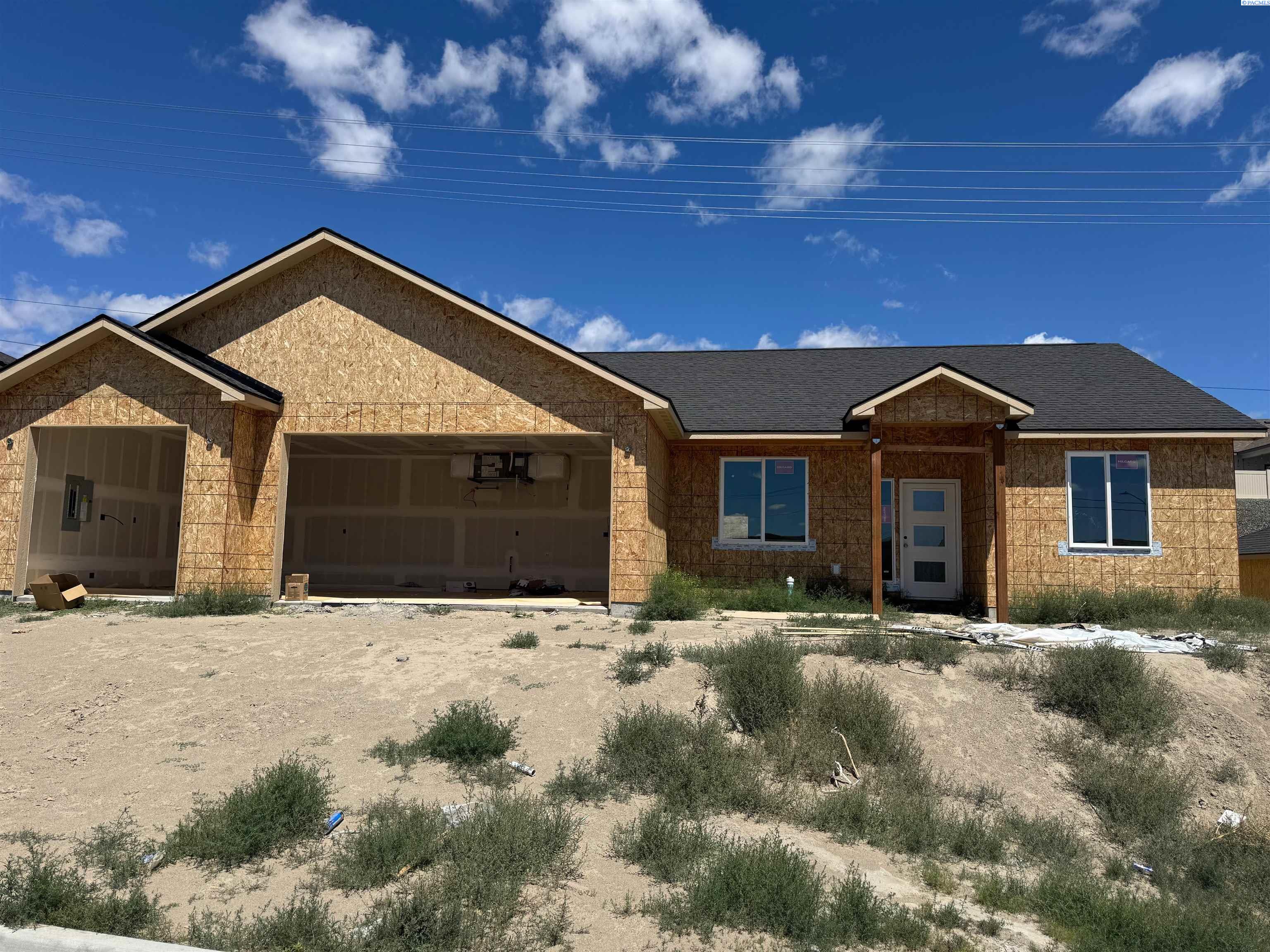 10058 Clodfelter Rd, Kennewick, WA 99338