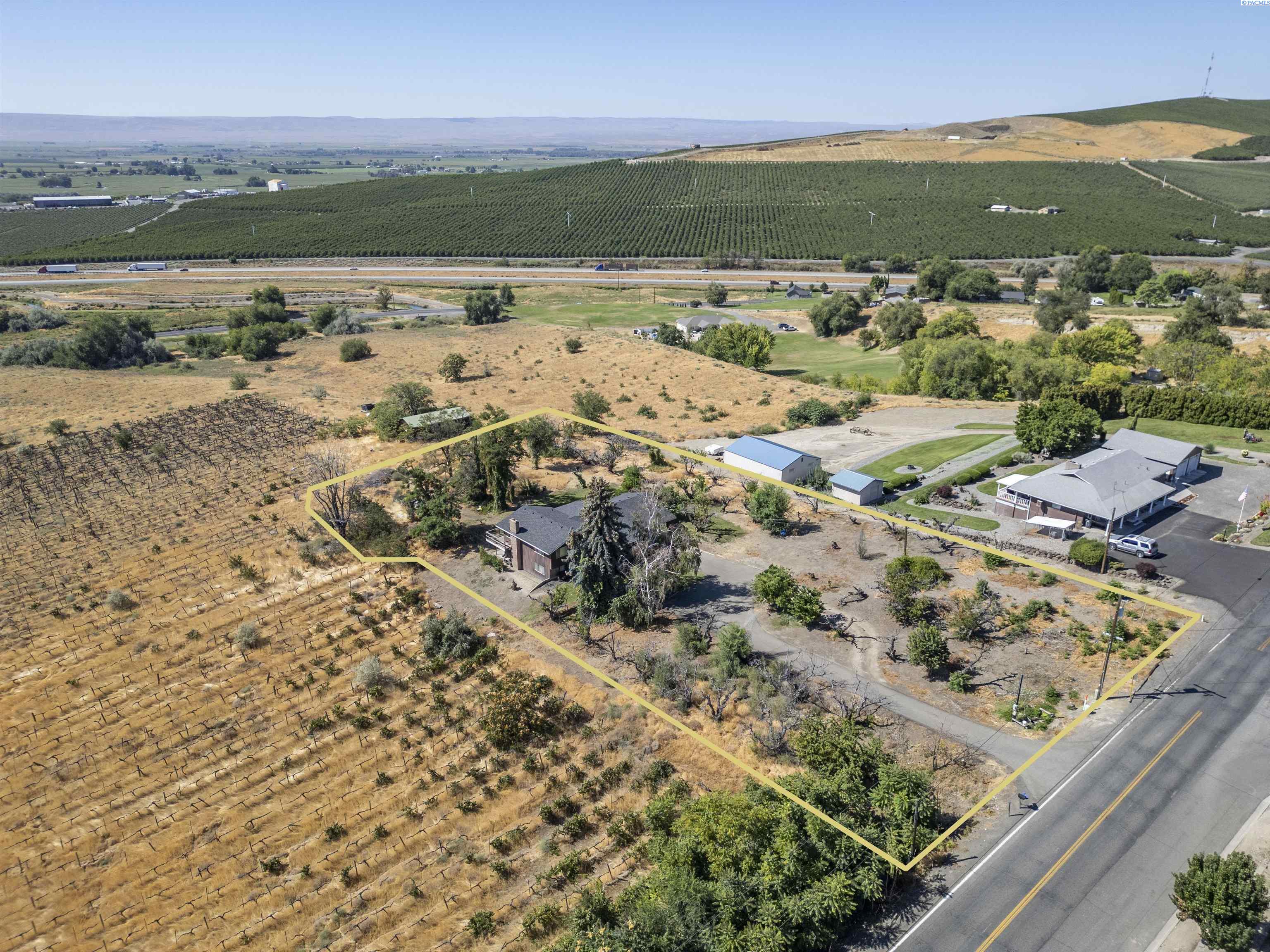 1381 Riverside Ave, Sunnyside, WA 98944