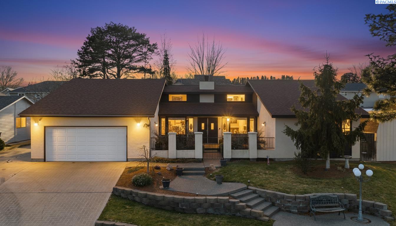 4135 Laurel Dr, West Richland, WA 99353