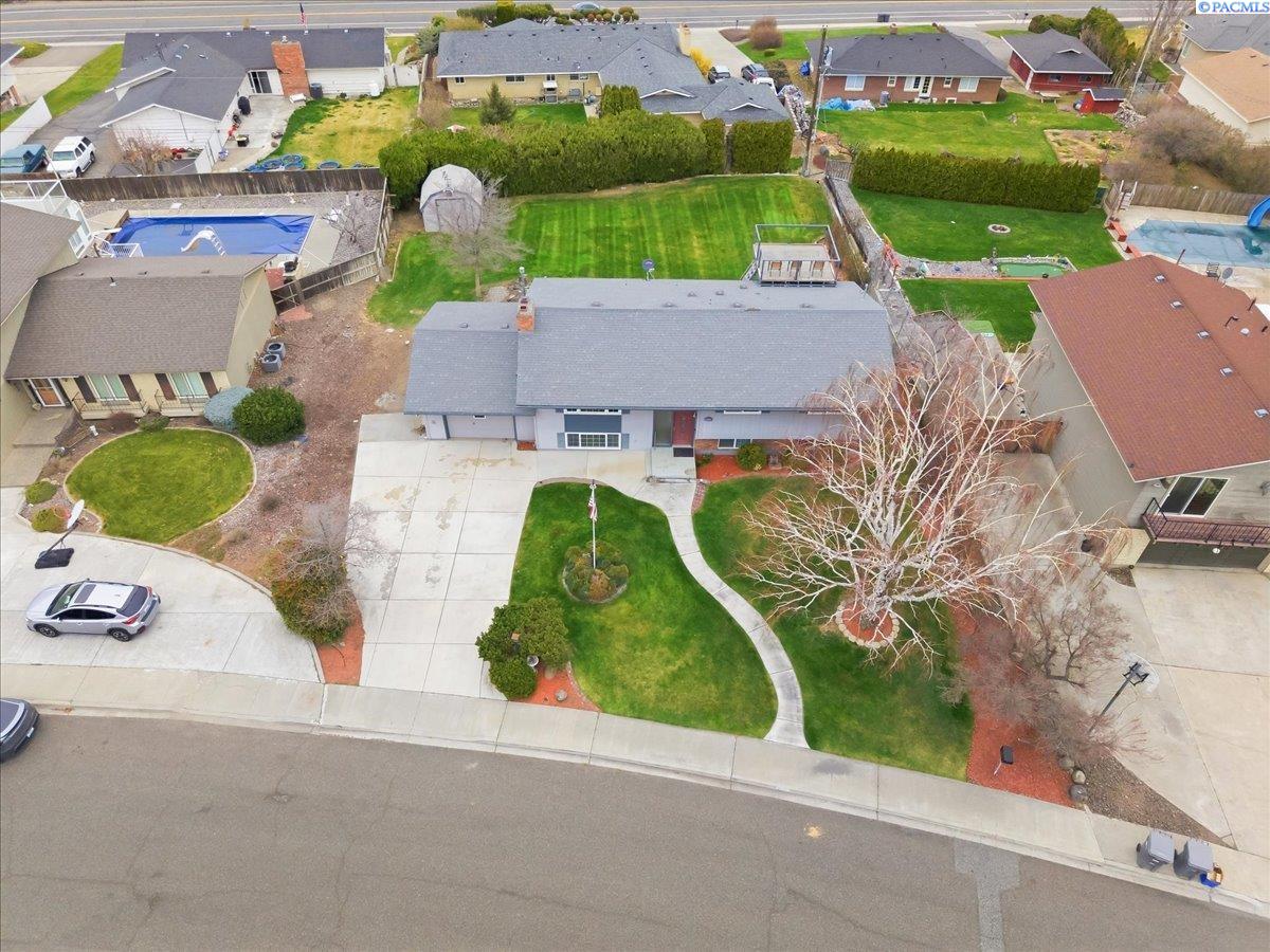 2620 Klamath Ave, Kennewick, WA 99336