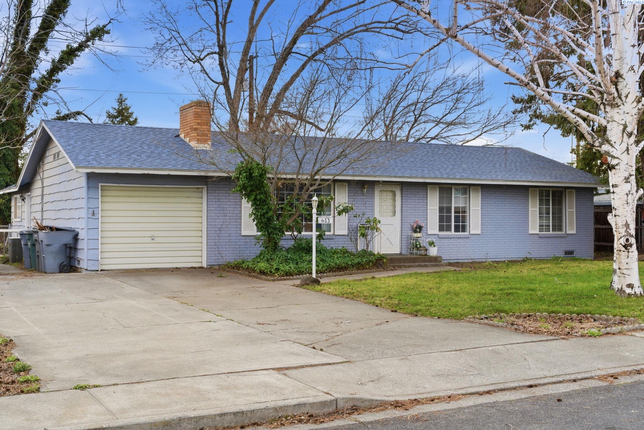 613 Fuller St, Richland, WA 99352