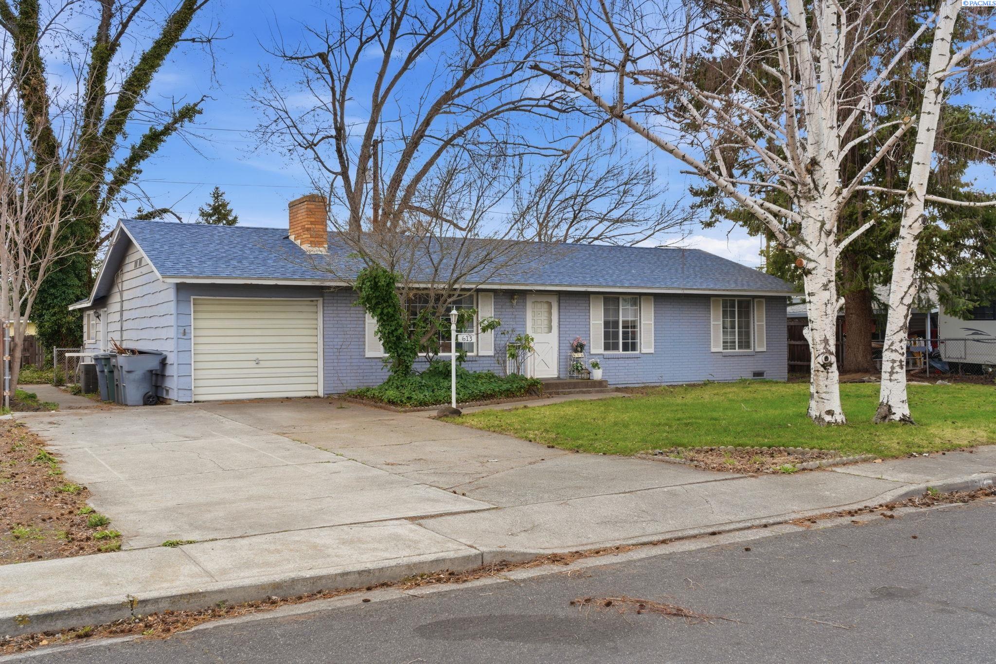 613 Fuller St, Richland, WA 99352