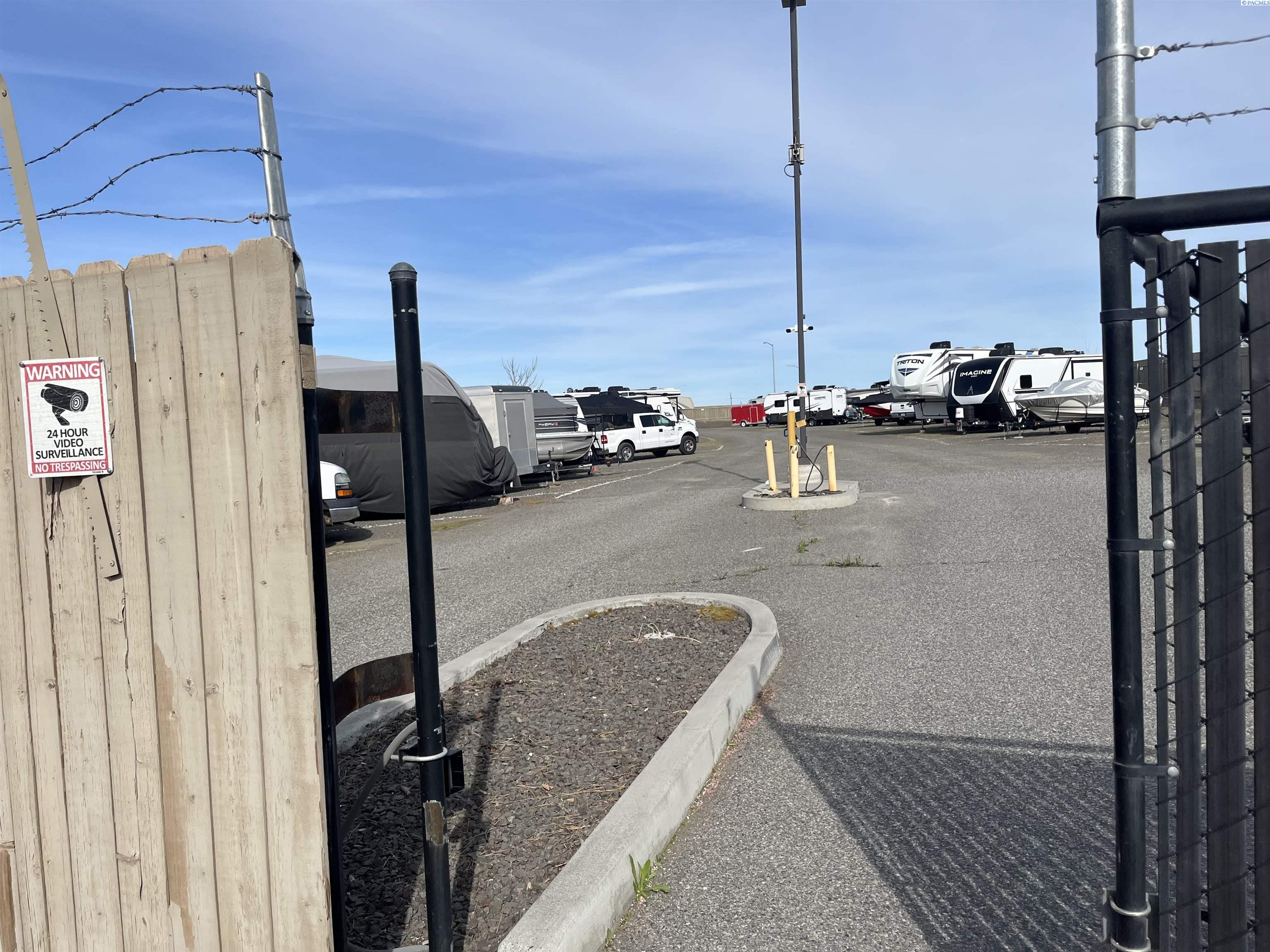 2843 Troon Ct, Richland, WA 99354