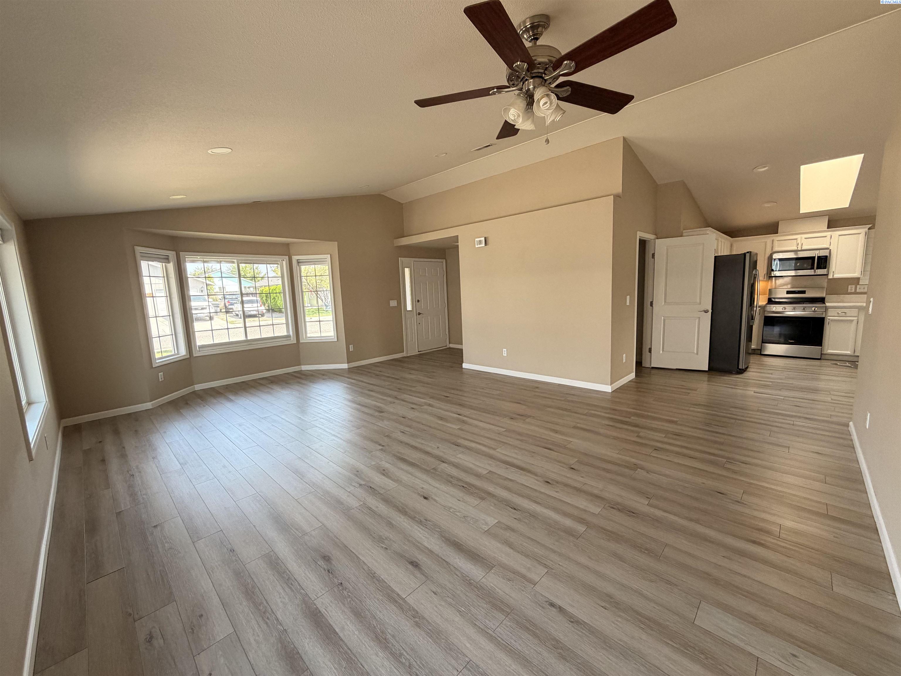 6604 Gehrig Dr, Pasco, WA 99301