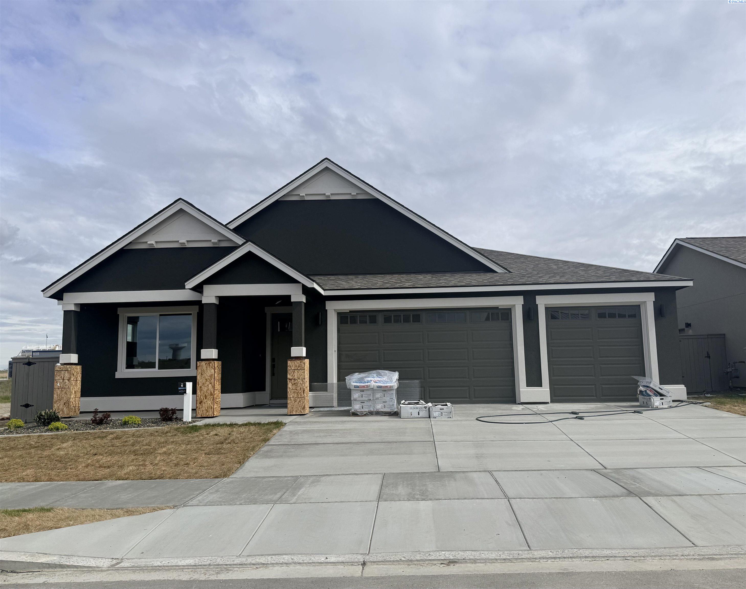 2956 Vistara Way, Richland, WA 99354