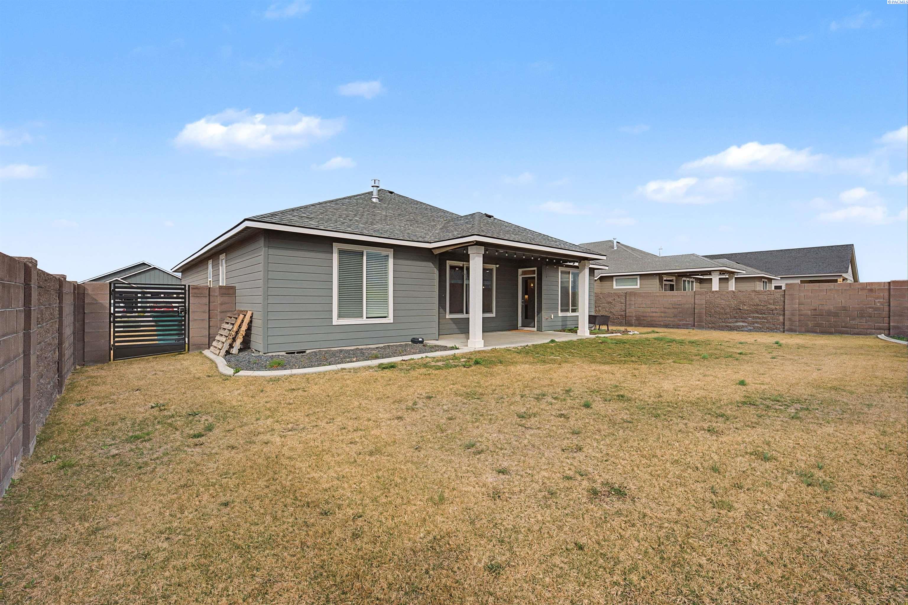 4827 Village View St, Richland, WA 99352