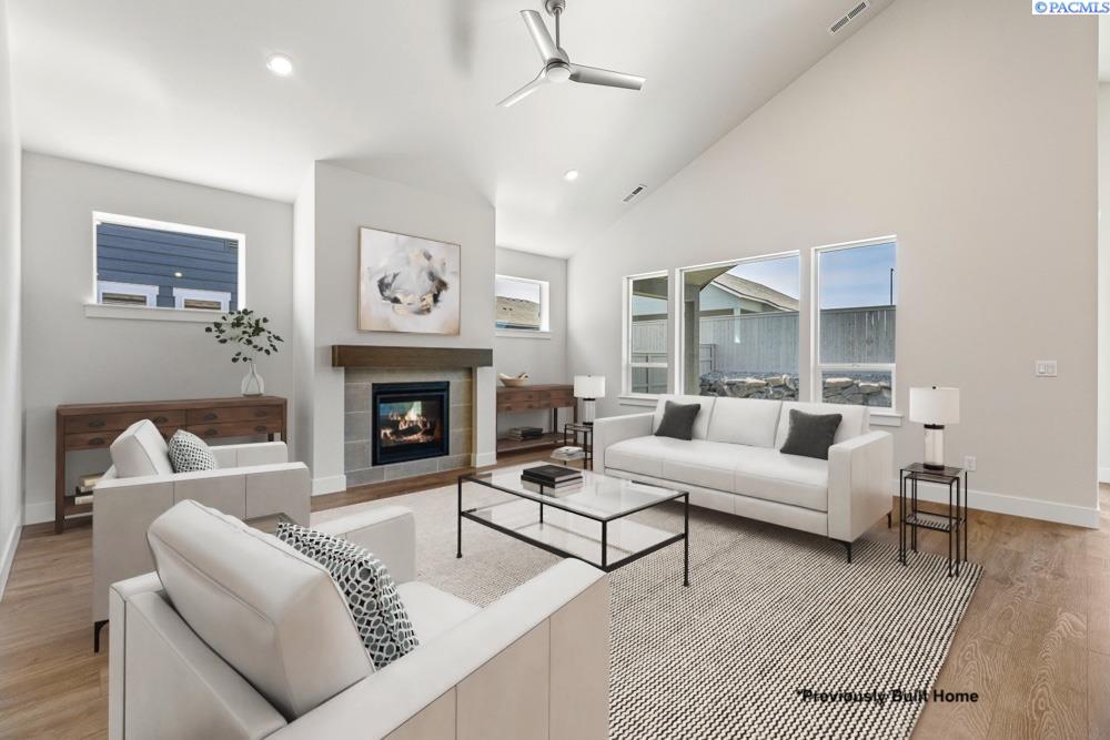 2918 Merak Rd, Richland, WA 99354