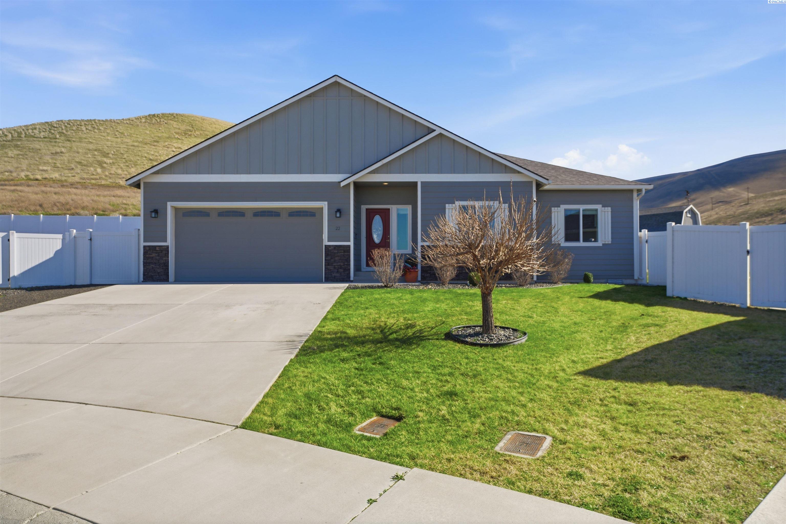 22 Molly Rose Ct, Prosser, WA 99350
