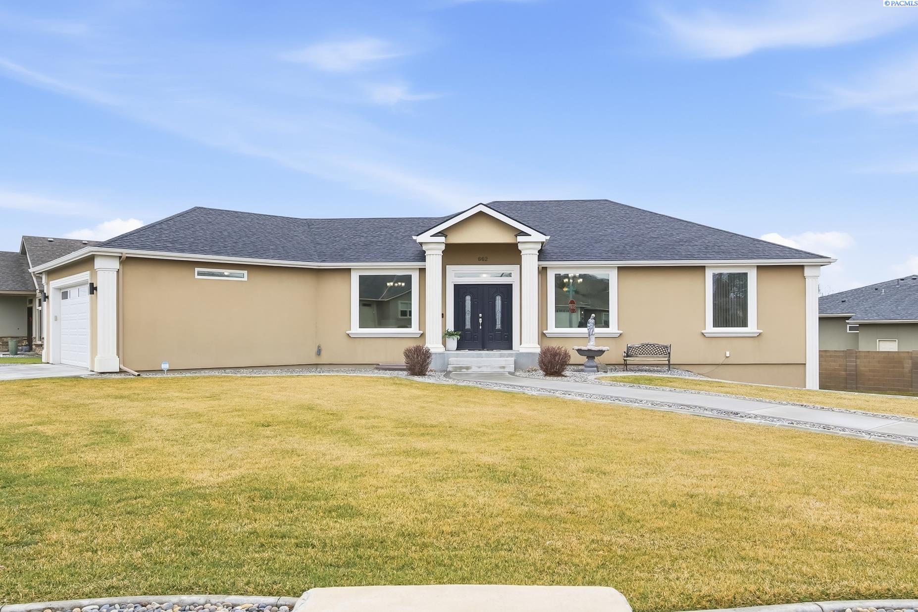 662 S Hawaii Pl, Kennewick, WA 99336
