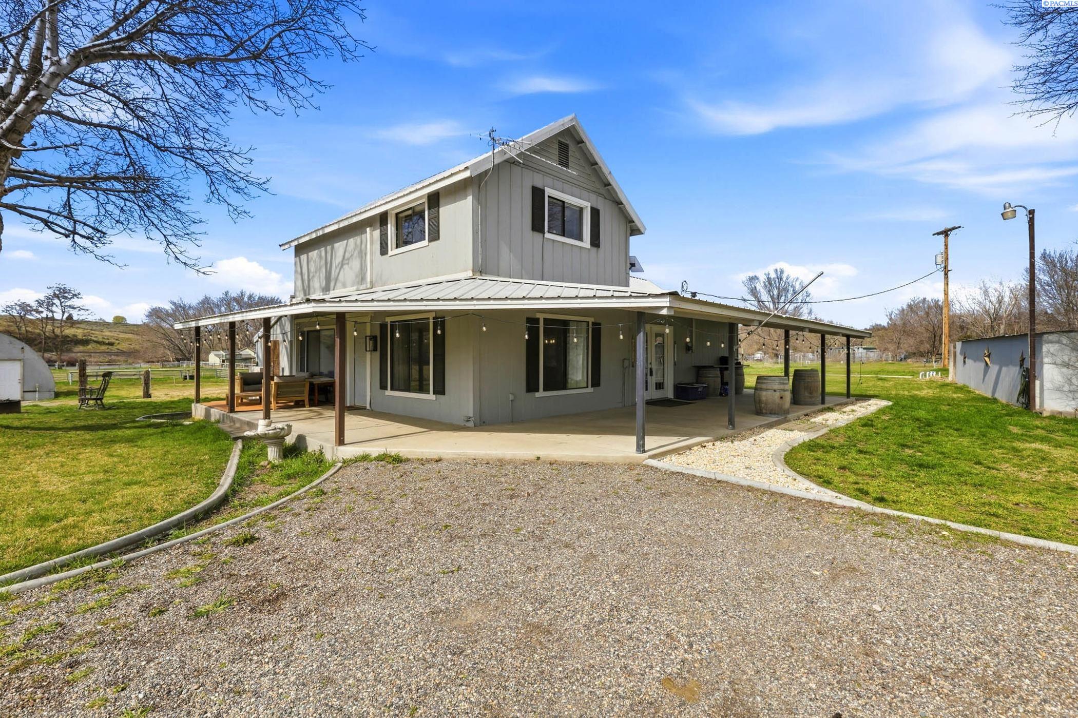 5204 Neyens Rd, Benton City, WA 99320