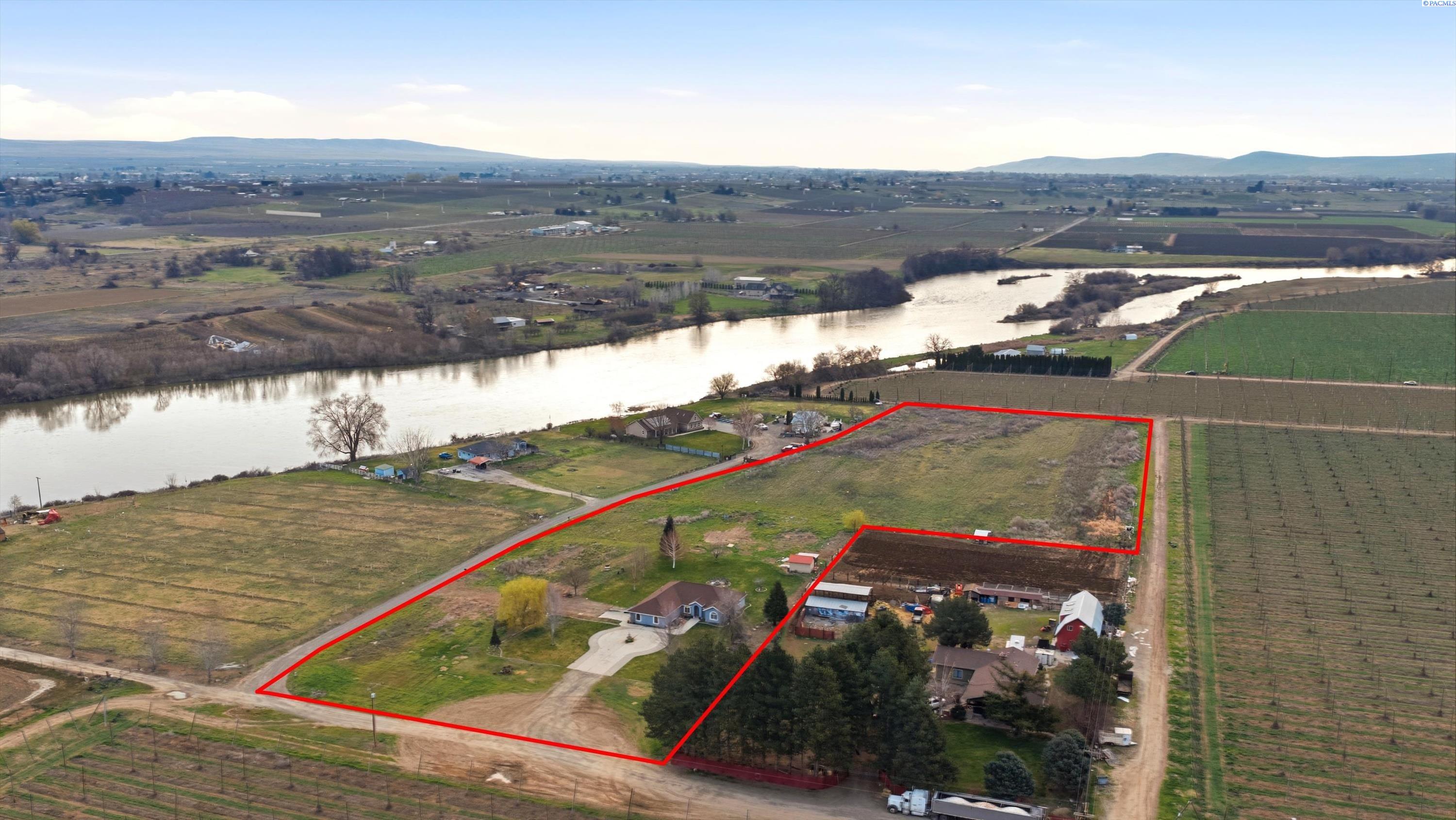 3988 E Euclid Rd, Mabton WA 98935