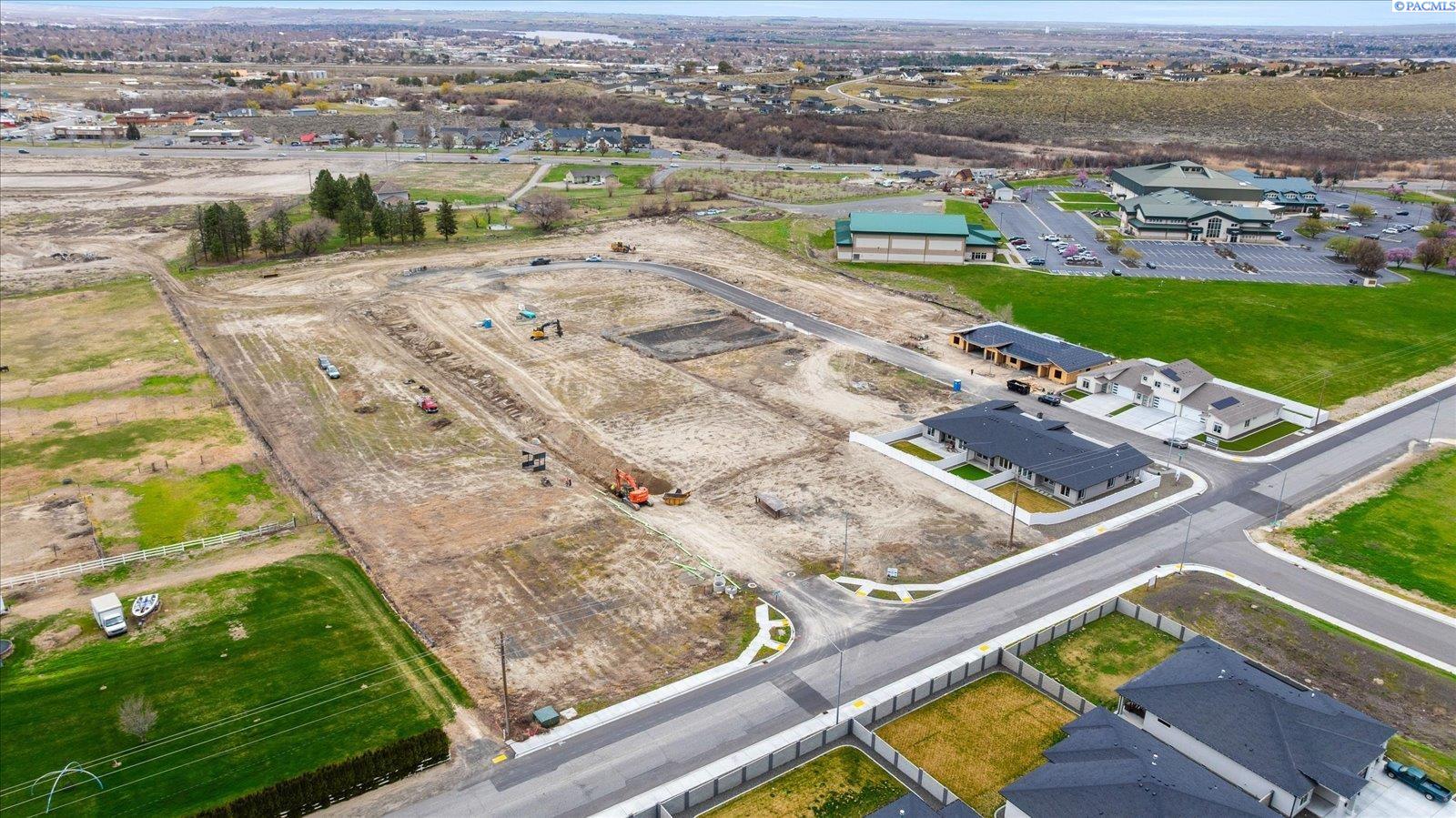 1102 Fairhaven Loop #34, Richland, WA 99352