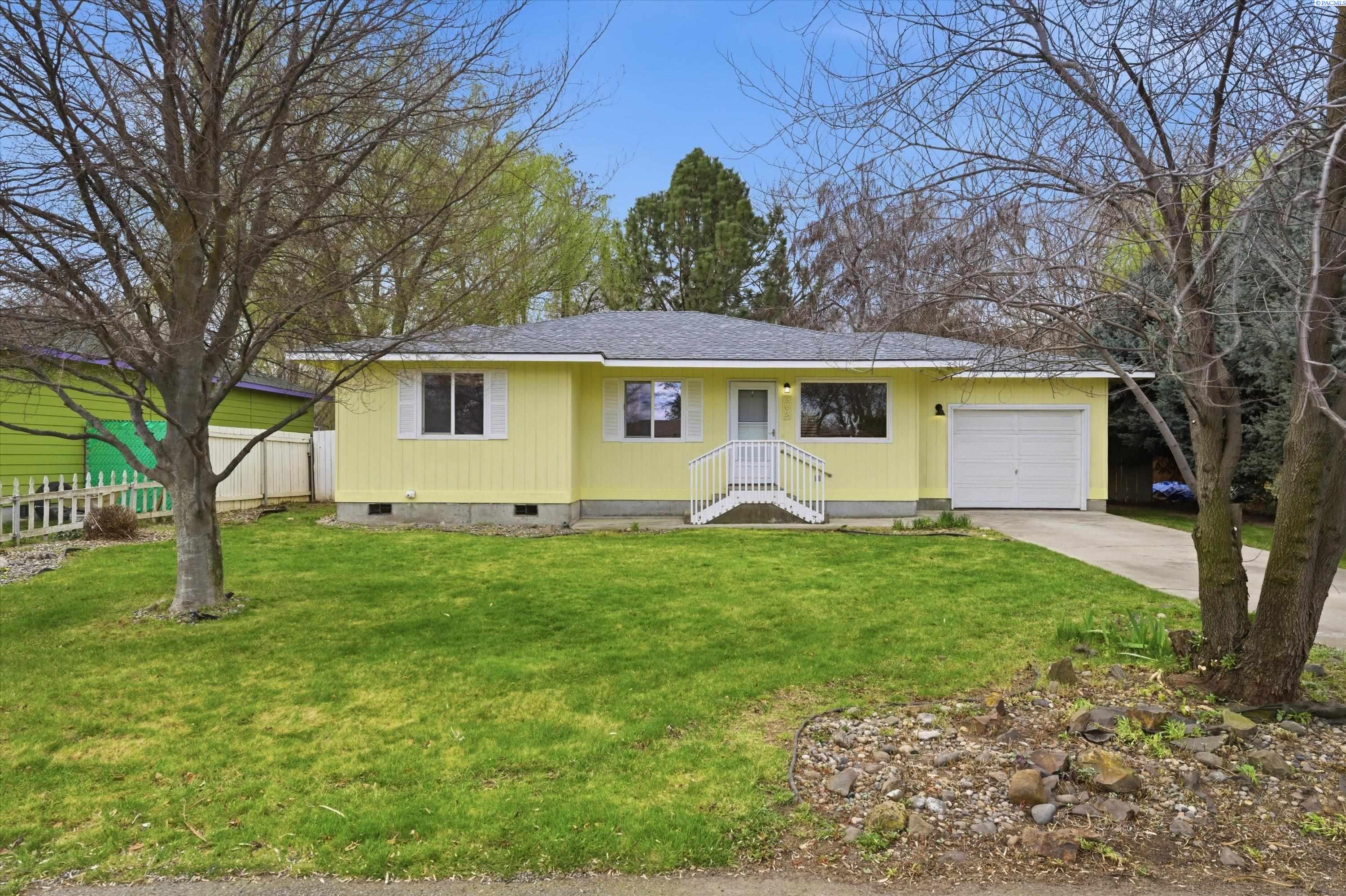 505 Belle Ave, Benton City, WA 99320