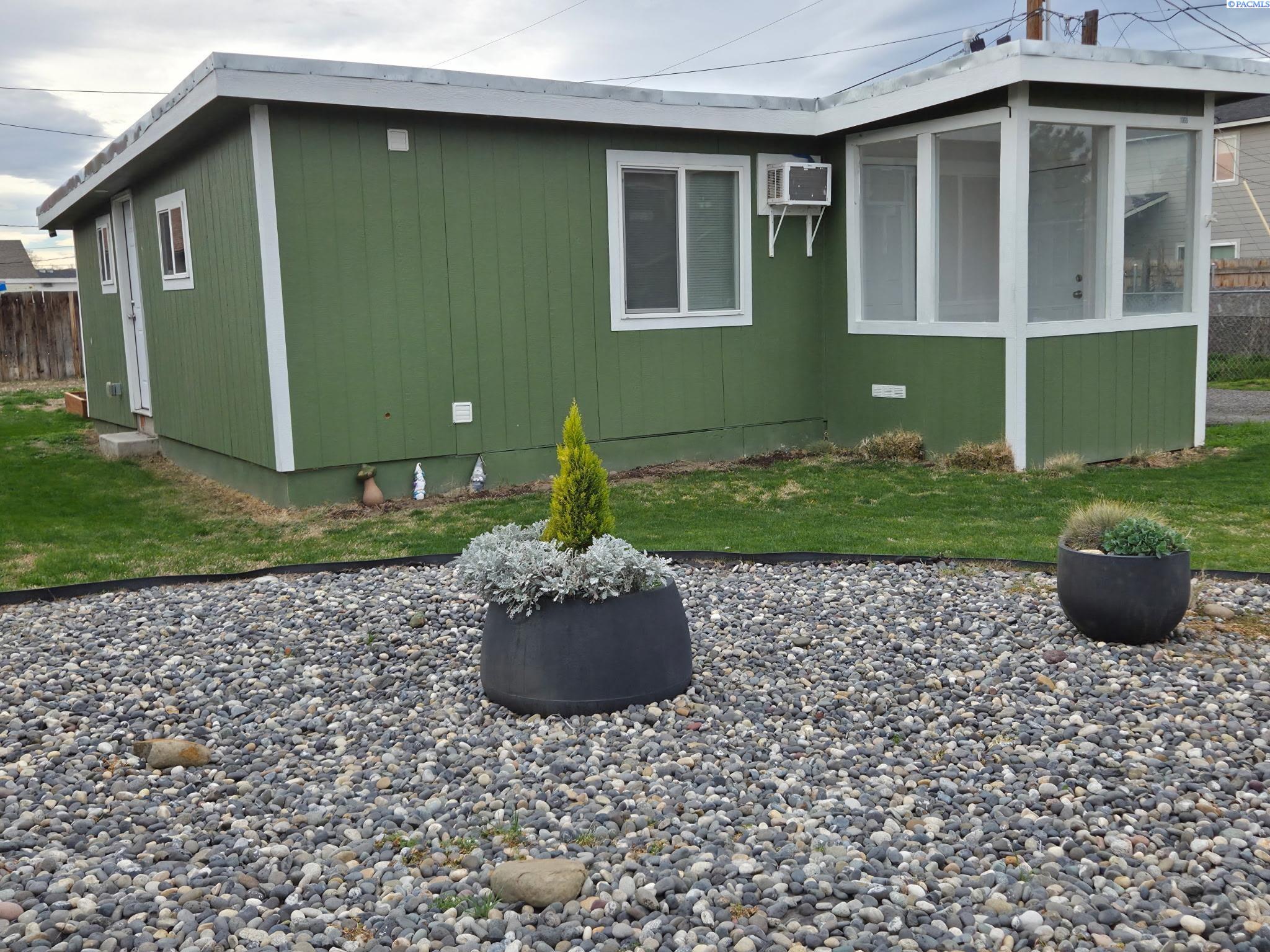 1355 Georgia Ave, Richland, WA 99352