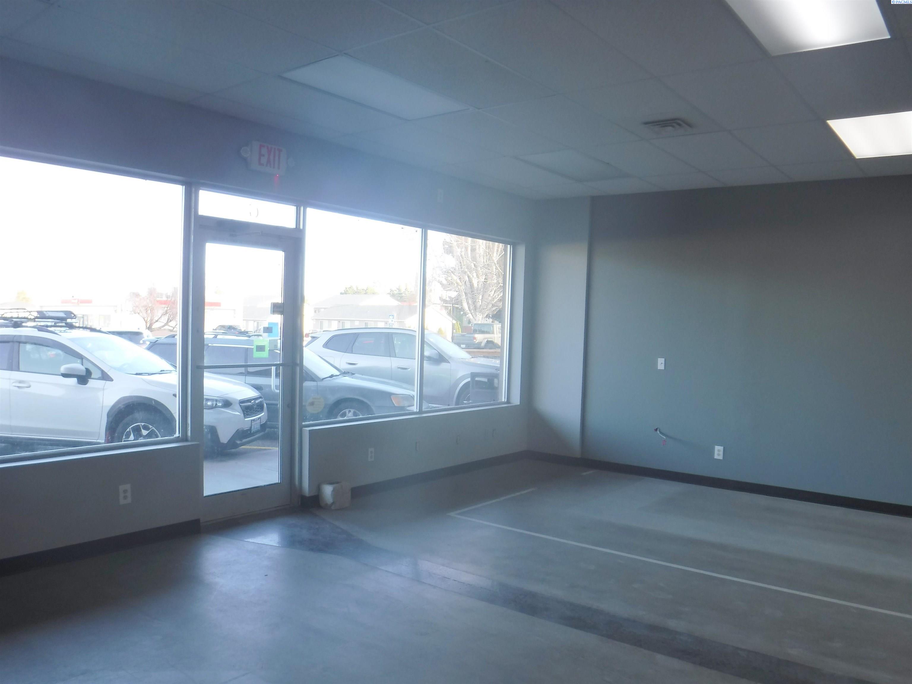 4033 Van Giesen #G, West Richland, WA 99353