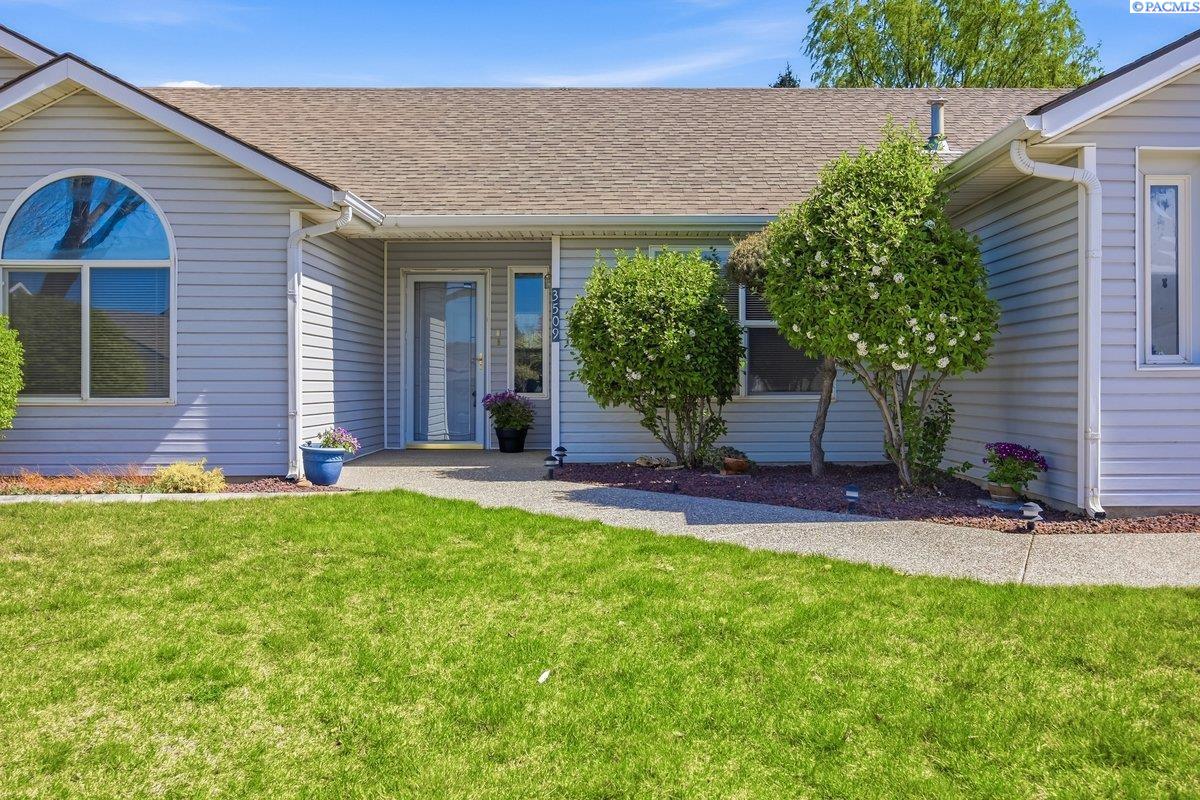3509 Irby St, Kennewick, WA 99337
