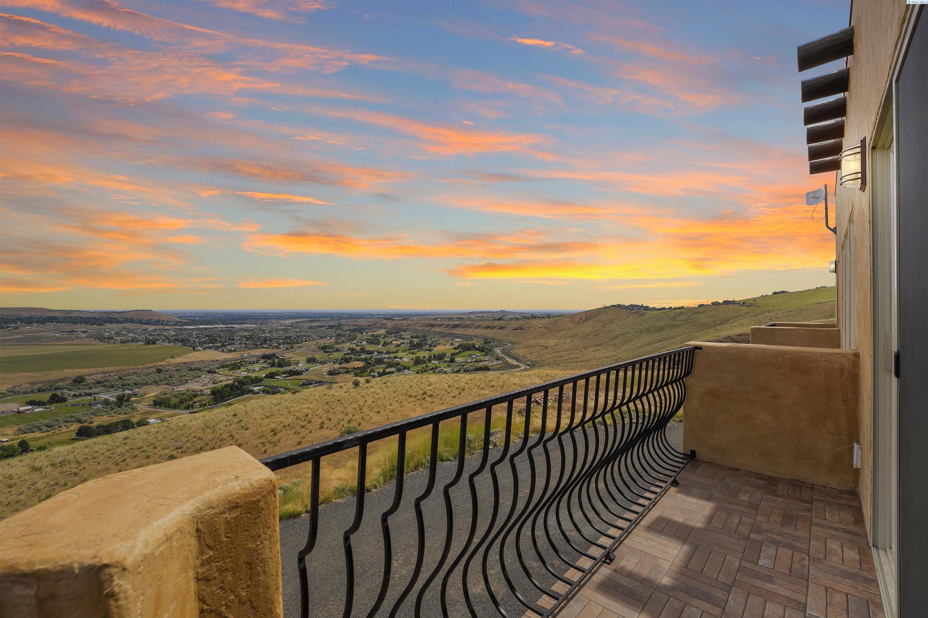 34214 Glenn Miller Road Pr Se, Kennewick, WA 99338