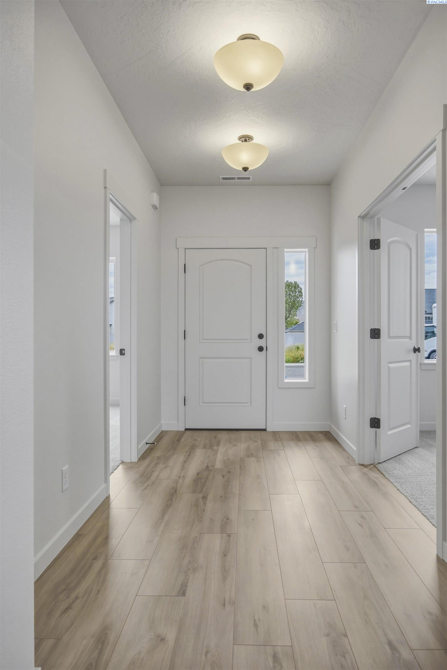215 Packer St, Prosser, WA 99350