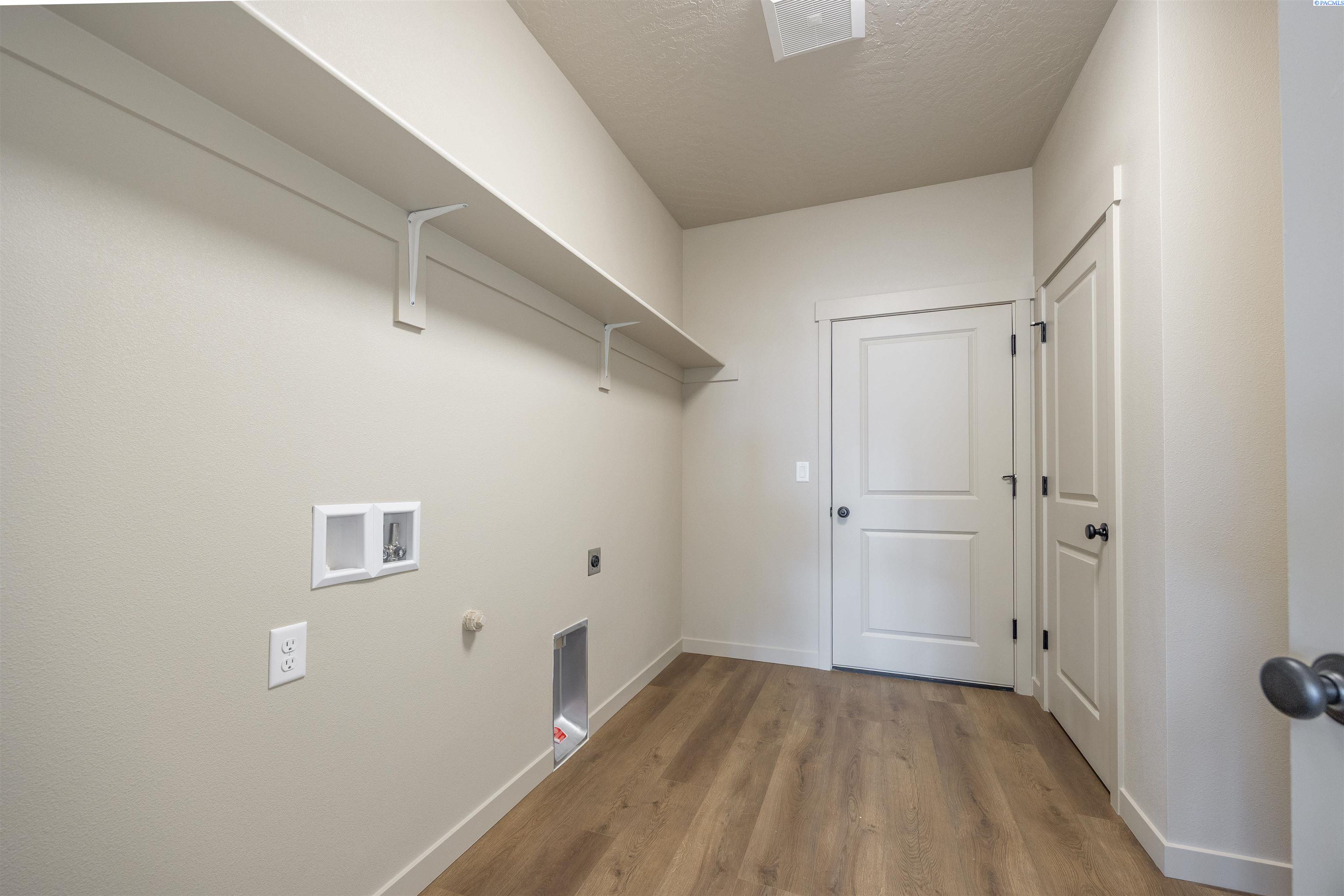 224 Scott Rd, Prosser, WA 99350