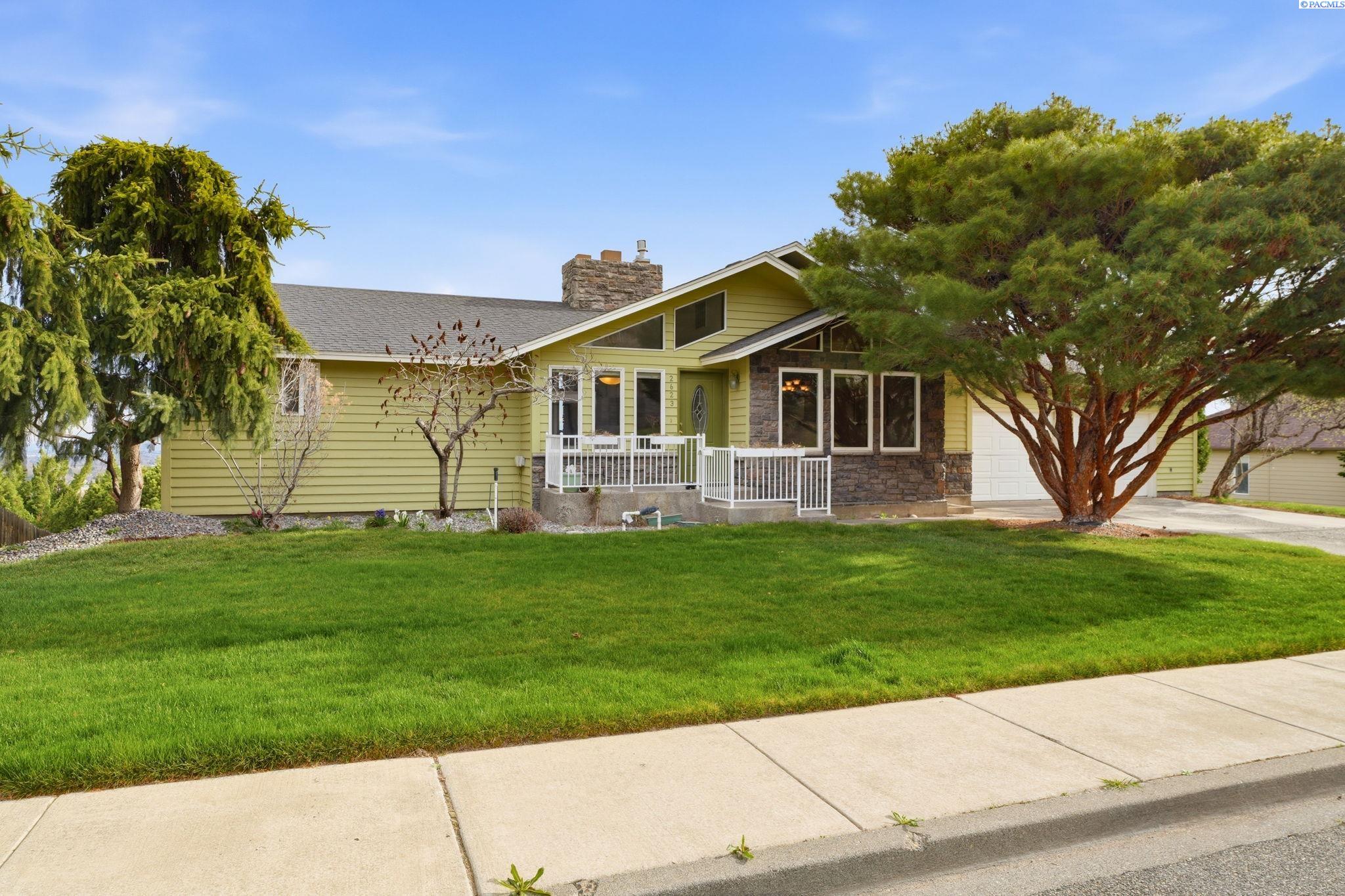 2623 Kellogg St, Kennewick, WA 99338-1930