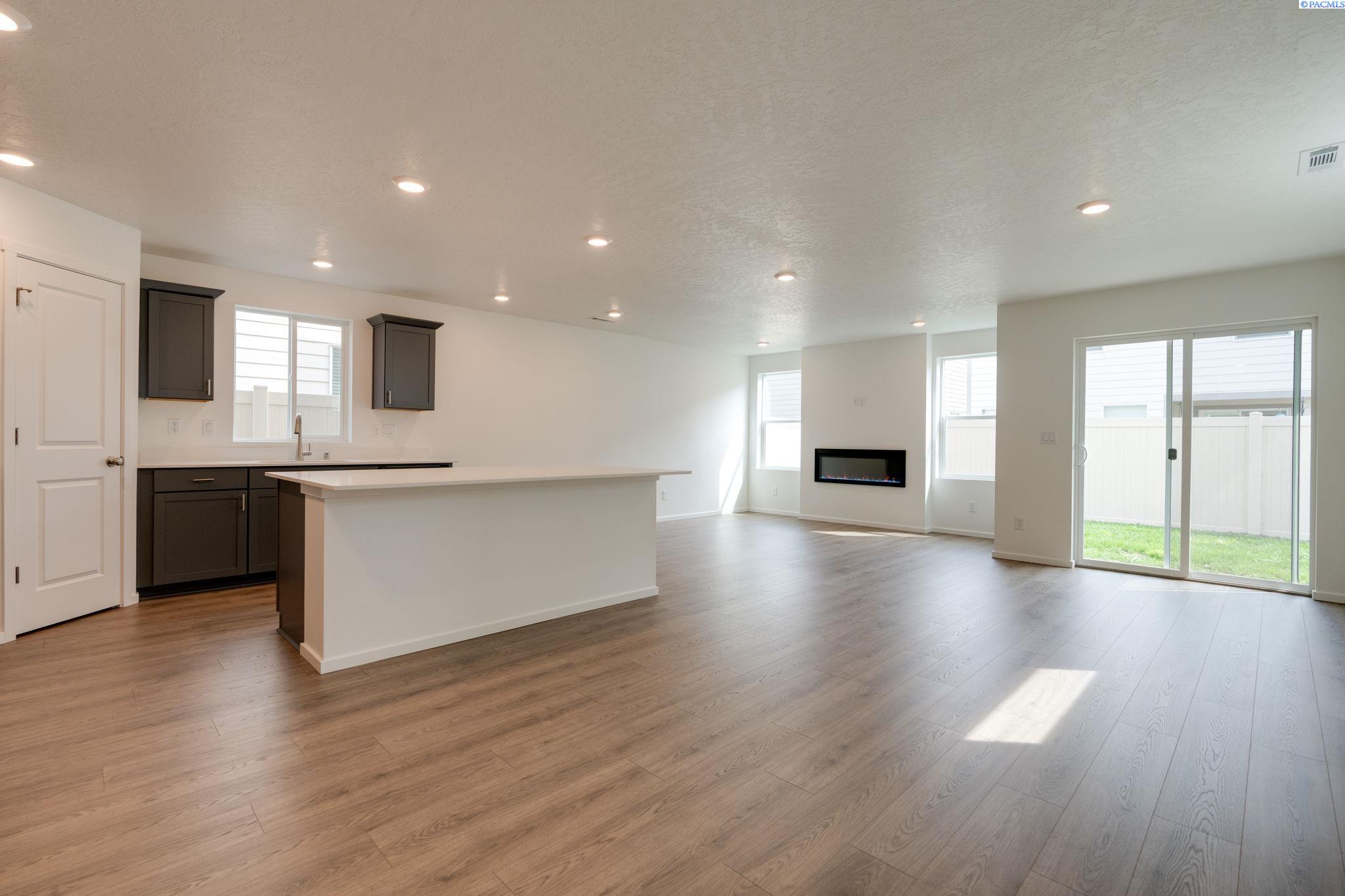 6416 Polar Dr, Pasco, WA 99301